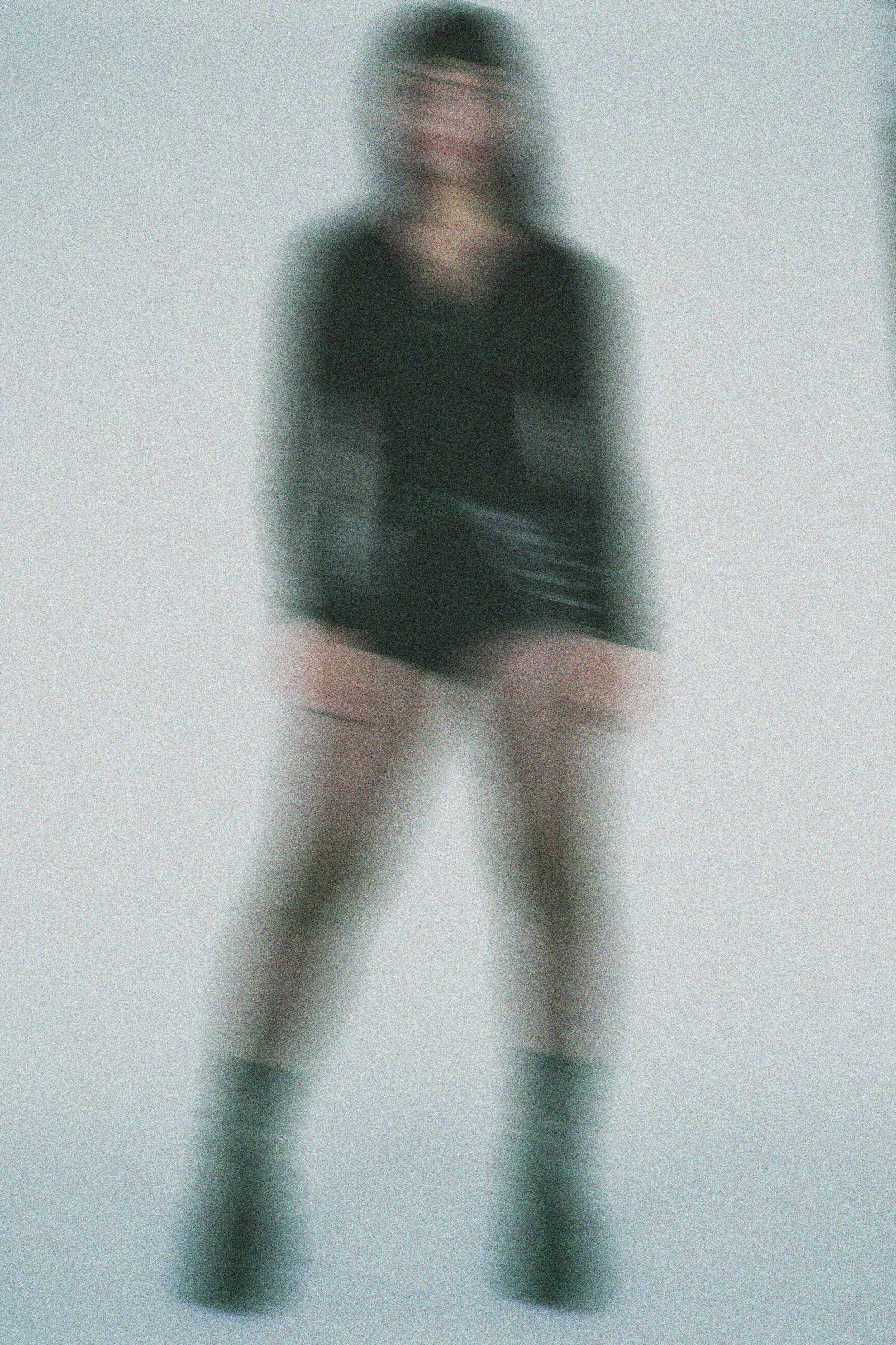 blurred_noise_female_optimized_6000.jpg