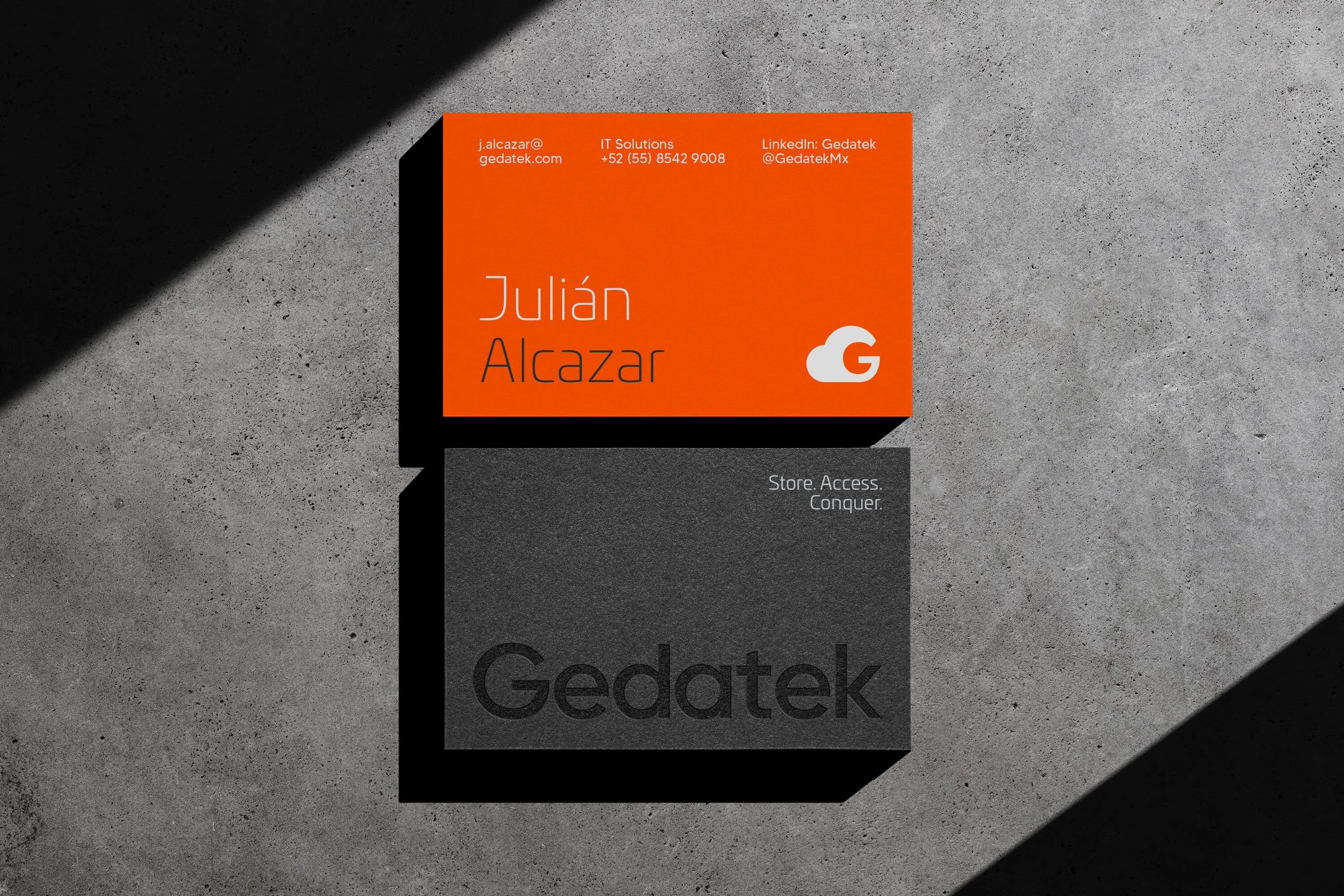 Business card design for a server and storage technology company