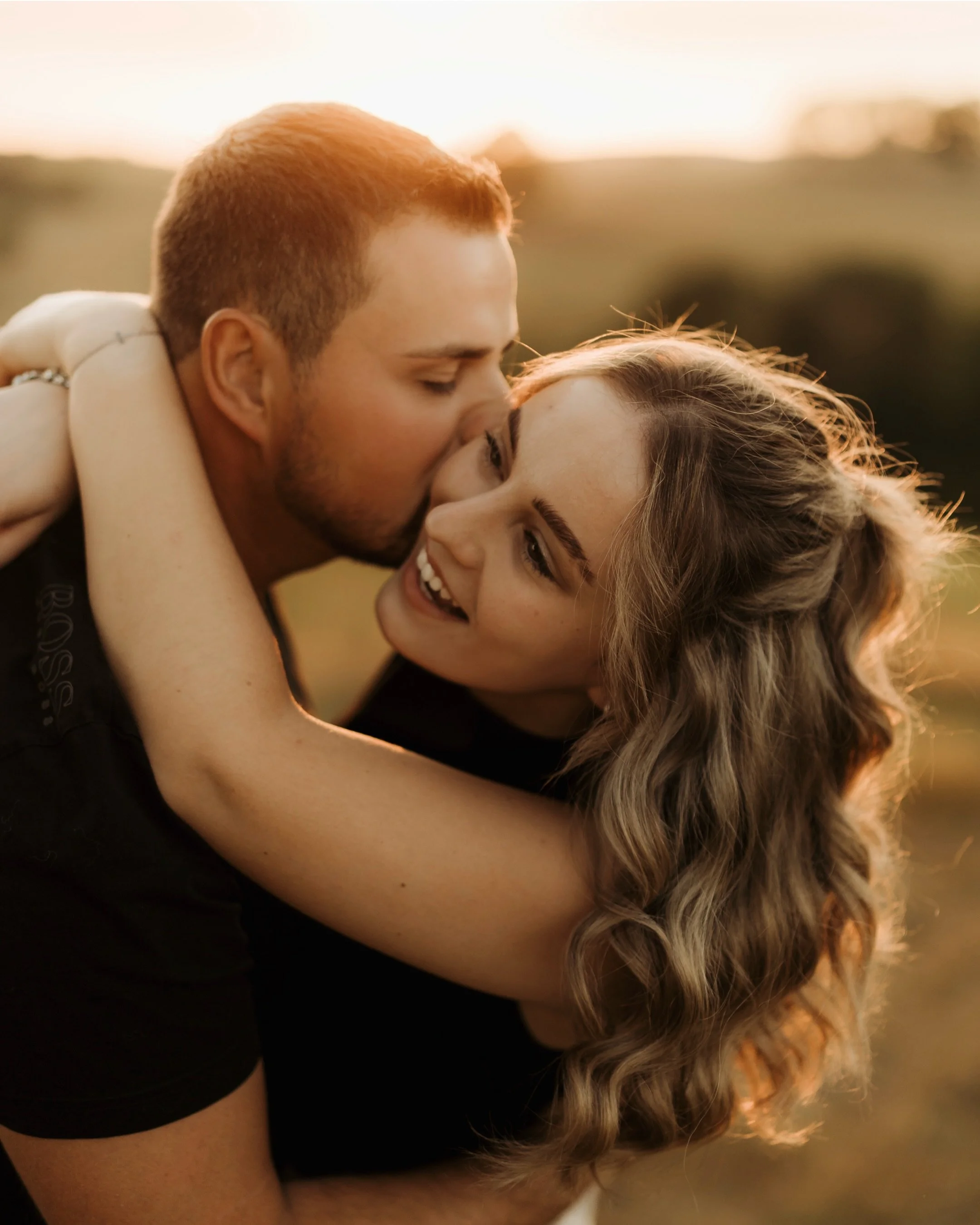 Ida &amp; Marius ❤️

Lieb die Sp&auml;tsommervibes ✨
Das erste Mal stand Ida bei einem Freundinnenshooting vor meiner Kamera und jetzt ist es das Kennenlernshooting f&uuml;r die Hochzeit 🥹🥰
Ist dann schon immer was anderes, wenn man mit dem Partner