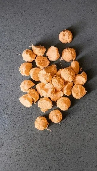 MANGO BISCUITS 1.jpg