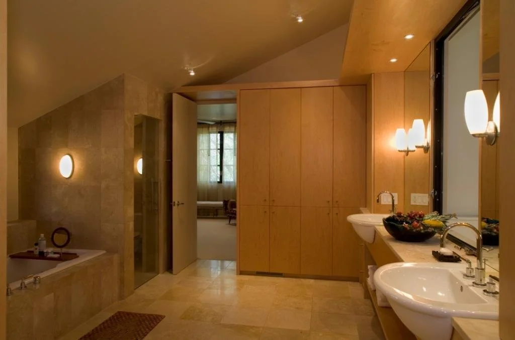 11 bath.jpg
