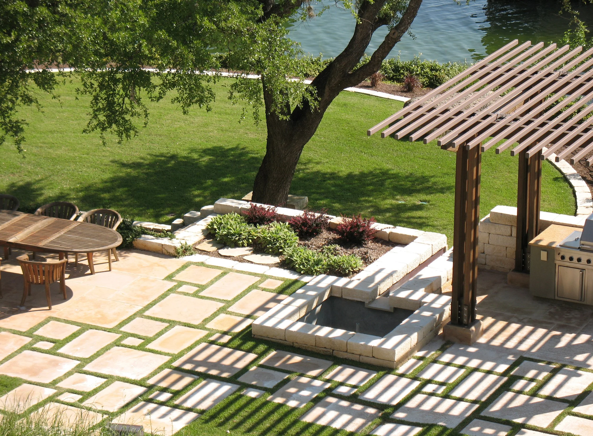 hudson bend pergola.JPG