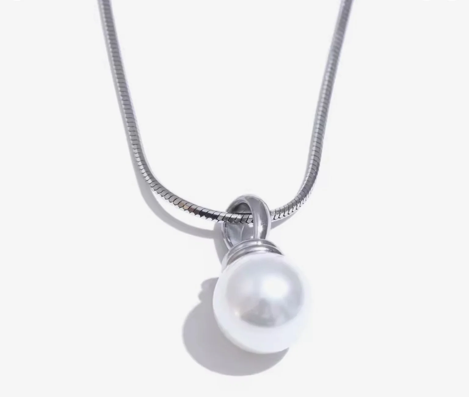 Pearl Elegance Silver Necklace