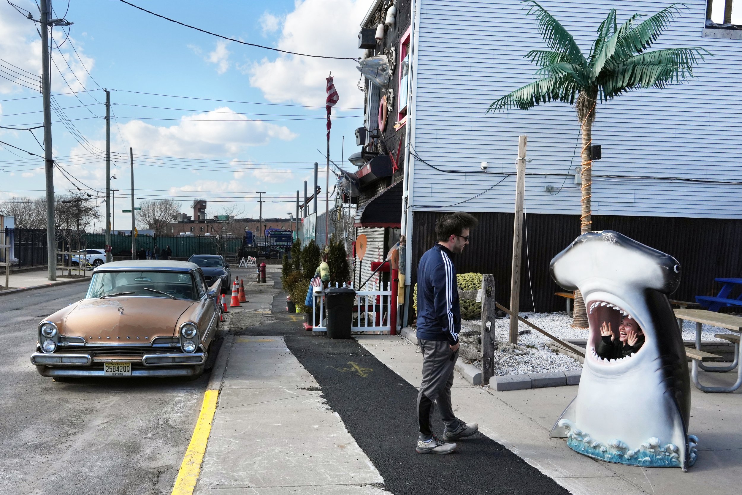 Borderless City - Toys