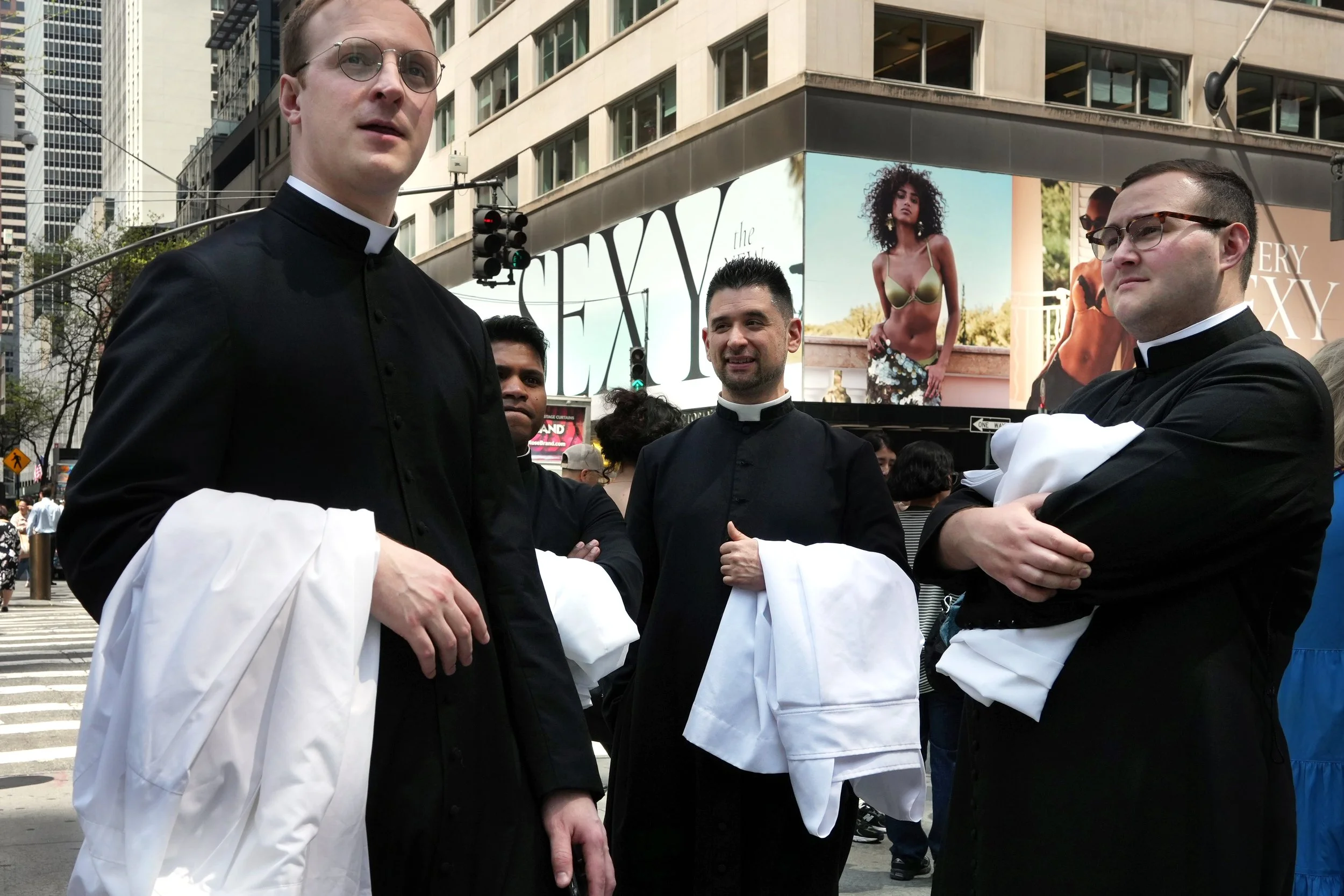 Borderless City - Smirking