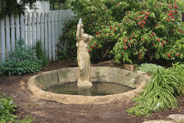 Small pond with Rock-on-a-Roll