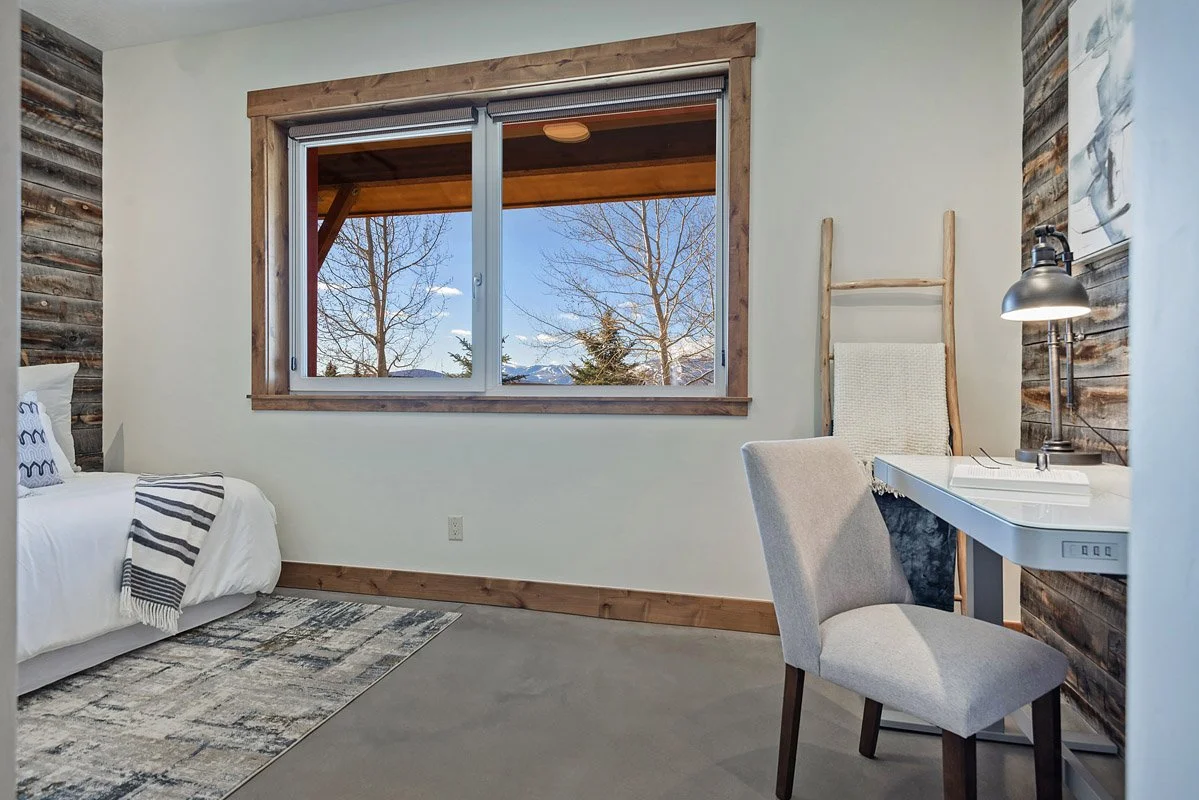 31 1469MapleDr-046.jpg