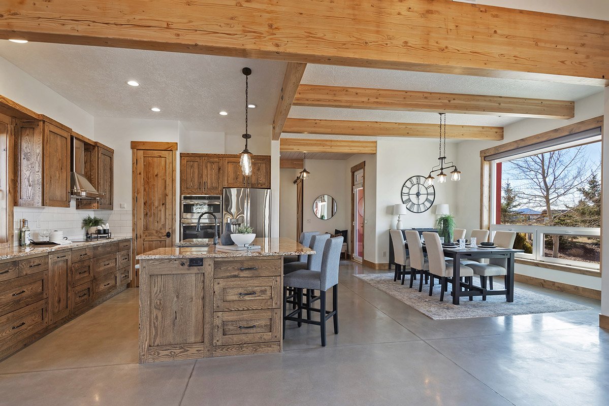 11 469MapleDr-018.jpg