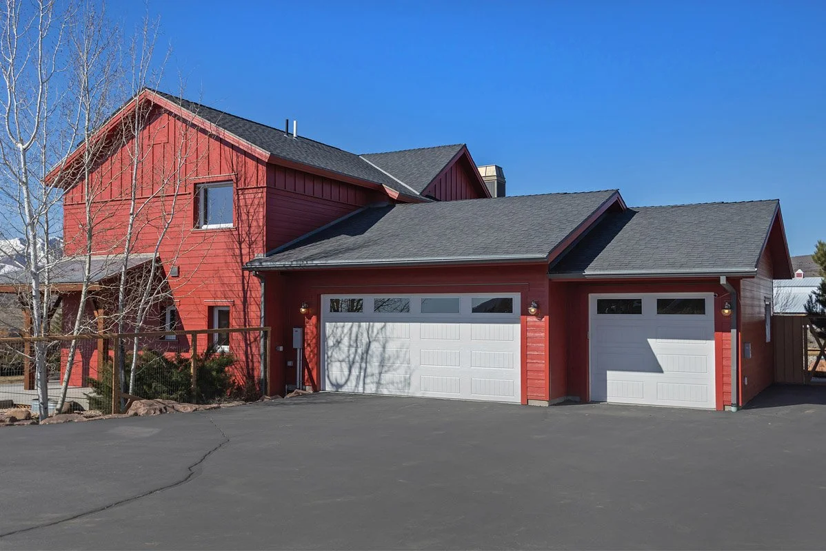 37 469MapleDr-054.jpg