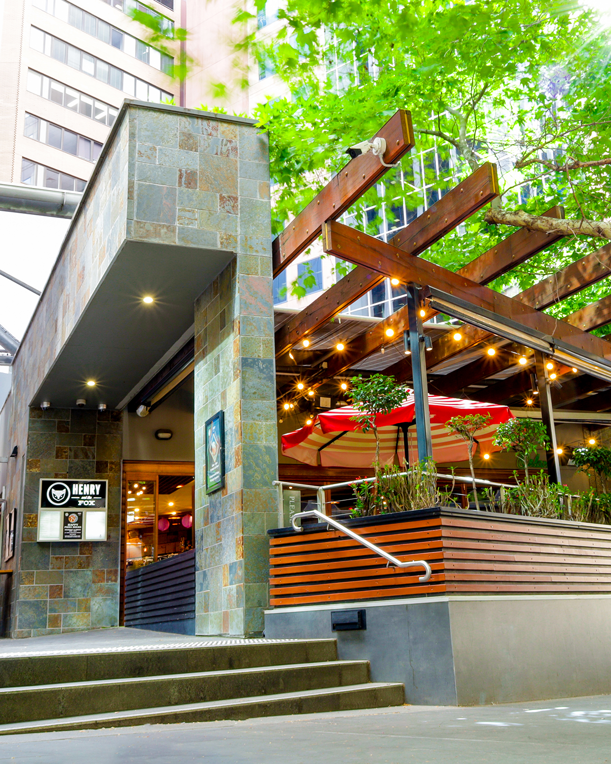 Henry and the Fox restaurant entrance in Melbourne