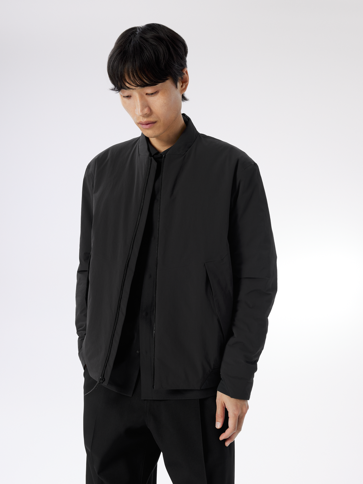 F26_X000009876_002291_Diode Insulated Bomber_Black_Men_M_Hover.png