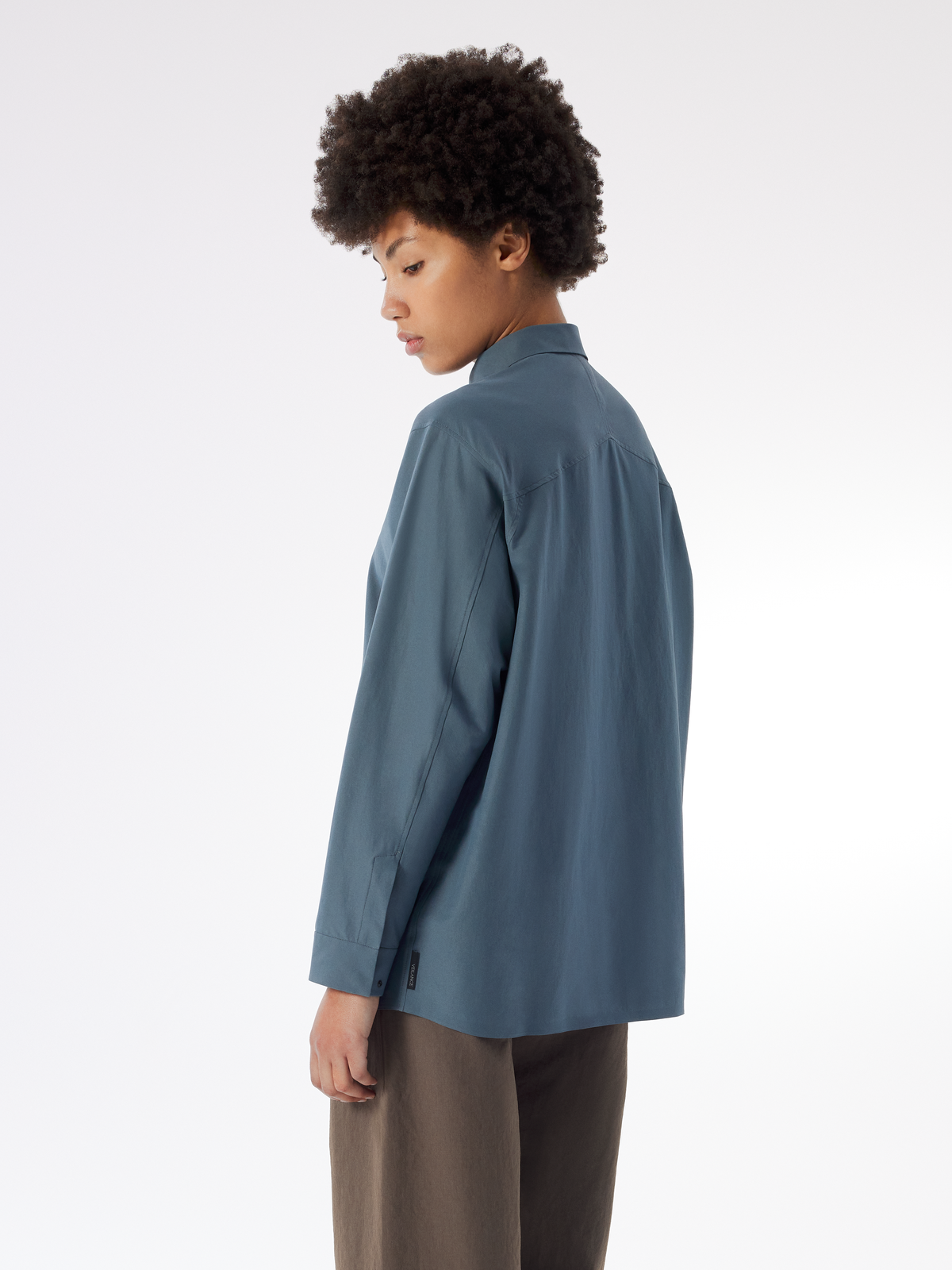 F26_X000010592_000933_Pixa Shirt LS_Neptune_Women_S_Back-View.png