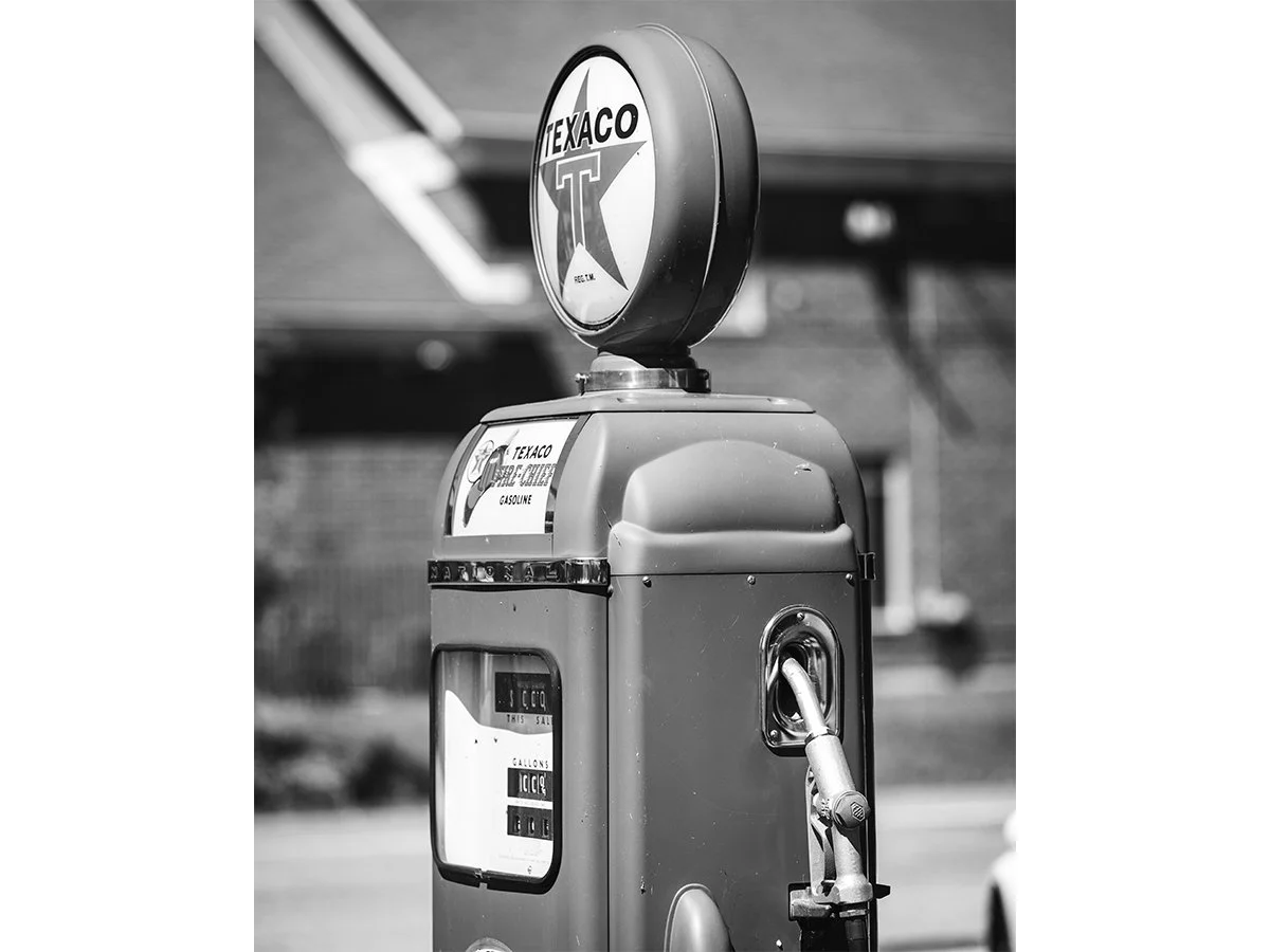 Vintage Texaco Pump.jpg