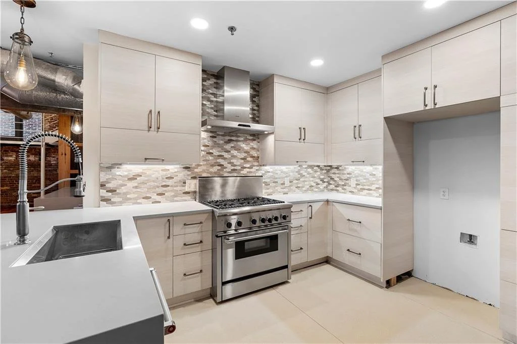loft_in_kitchen.jpeg
