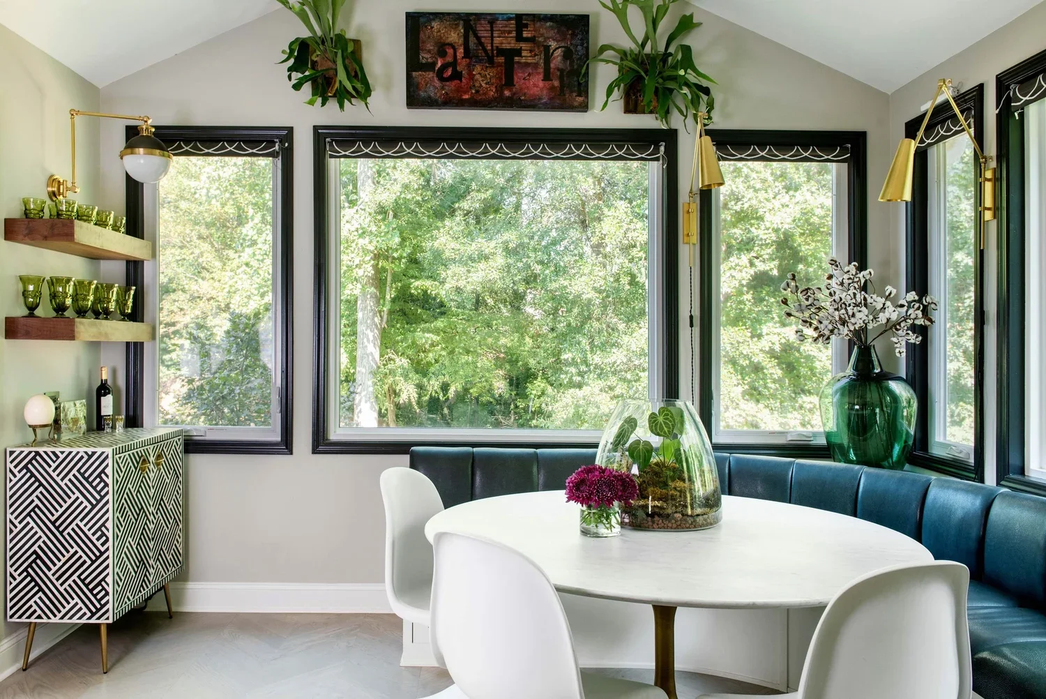 minhnuyet_hardy_verandah_bbreakfastjpg.webp