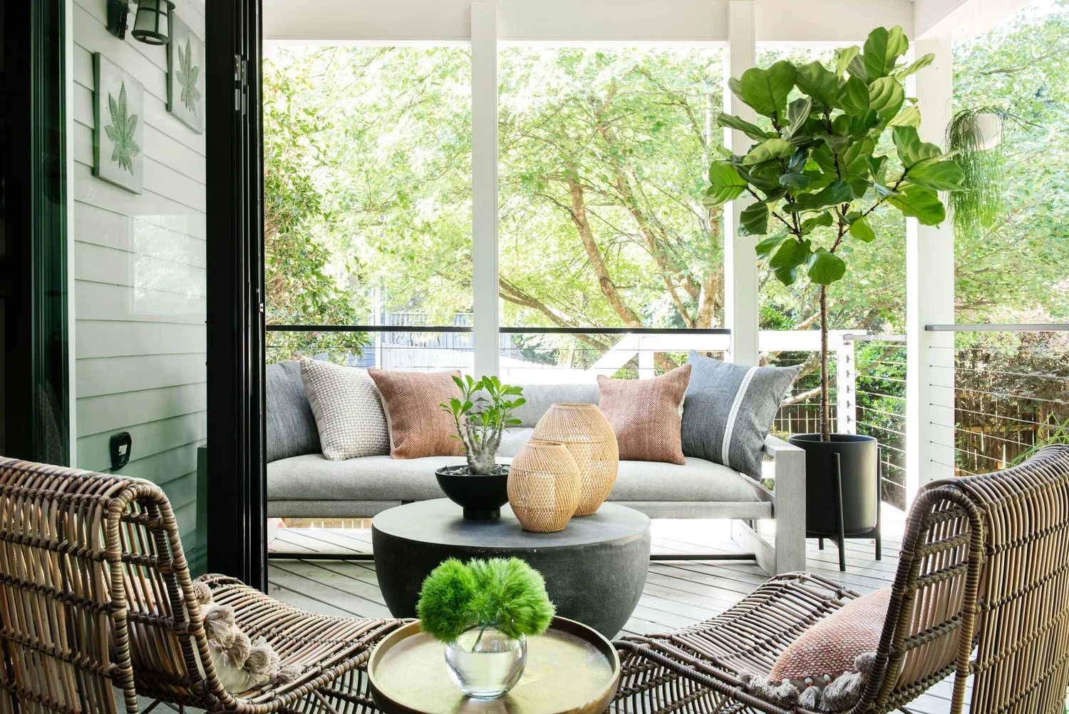 minhnuyet_hardy_verandah.webp