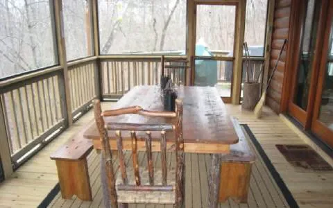 cabin_table.webp