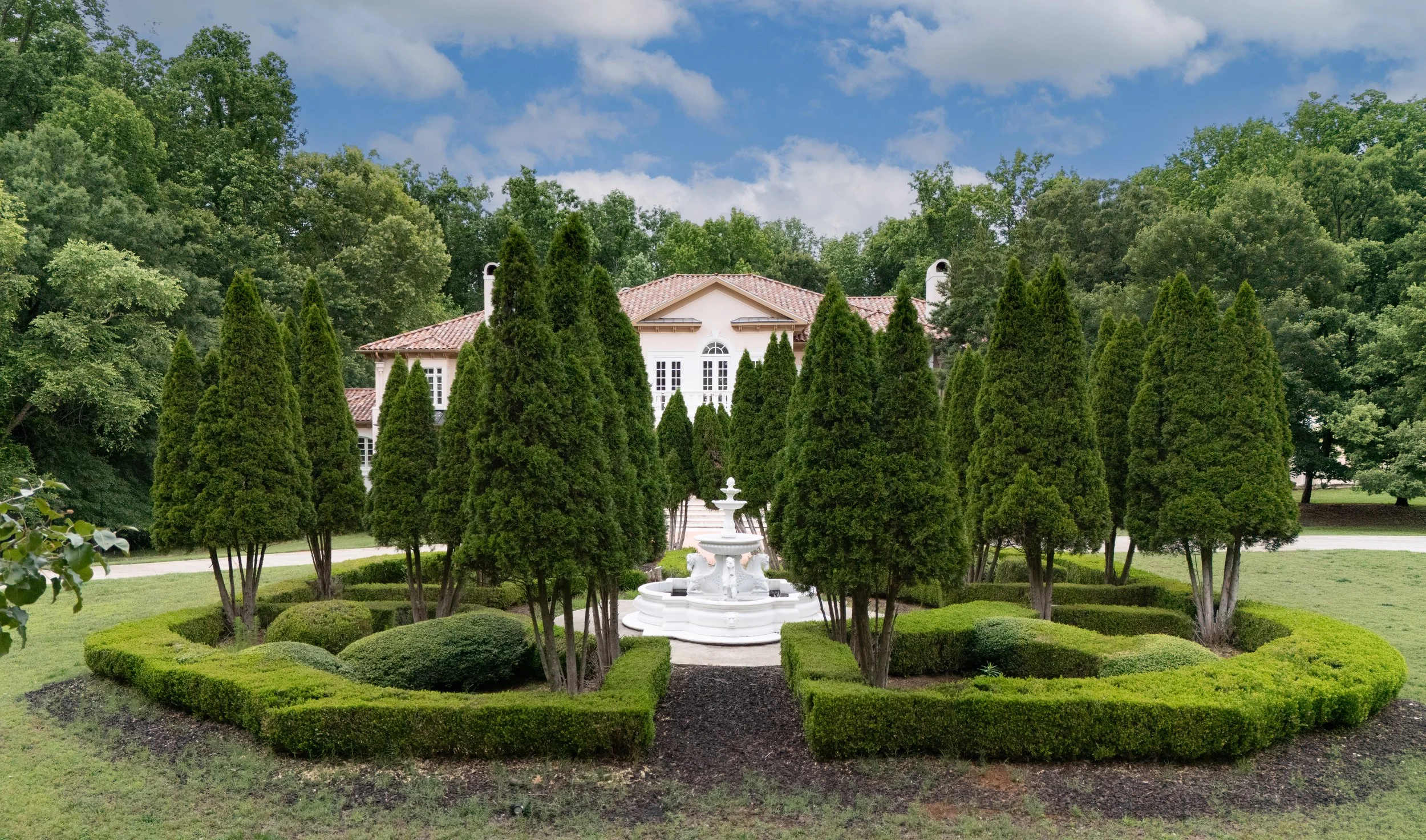 15380 Tullgean Dr-4.jpg