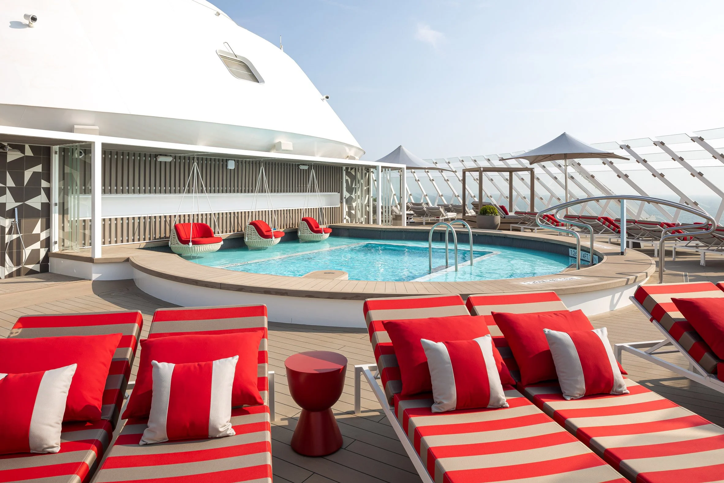 celebrity-beyond_cruise-ship_dezeen_2364_col_3.jpg