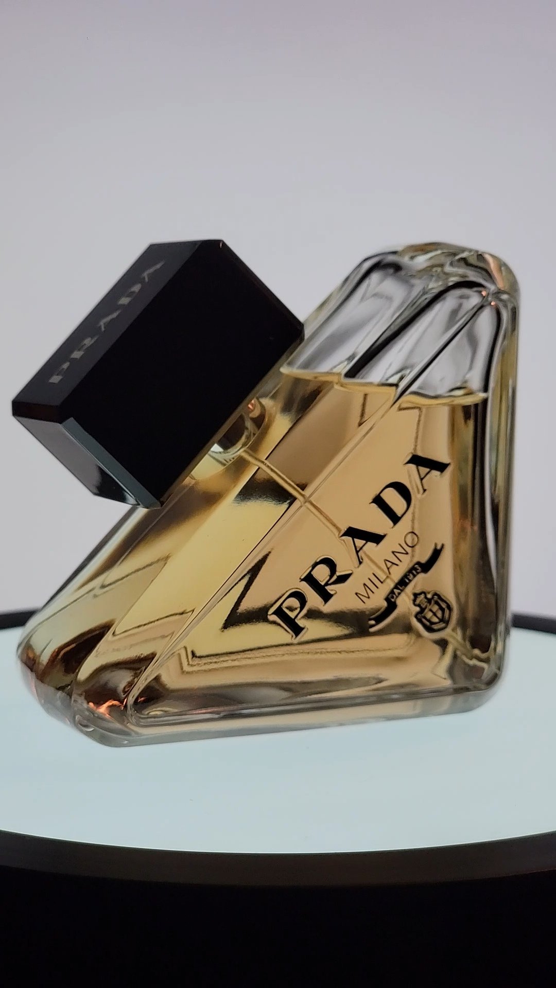 Prada Paradoxe