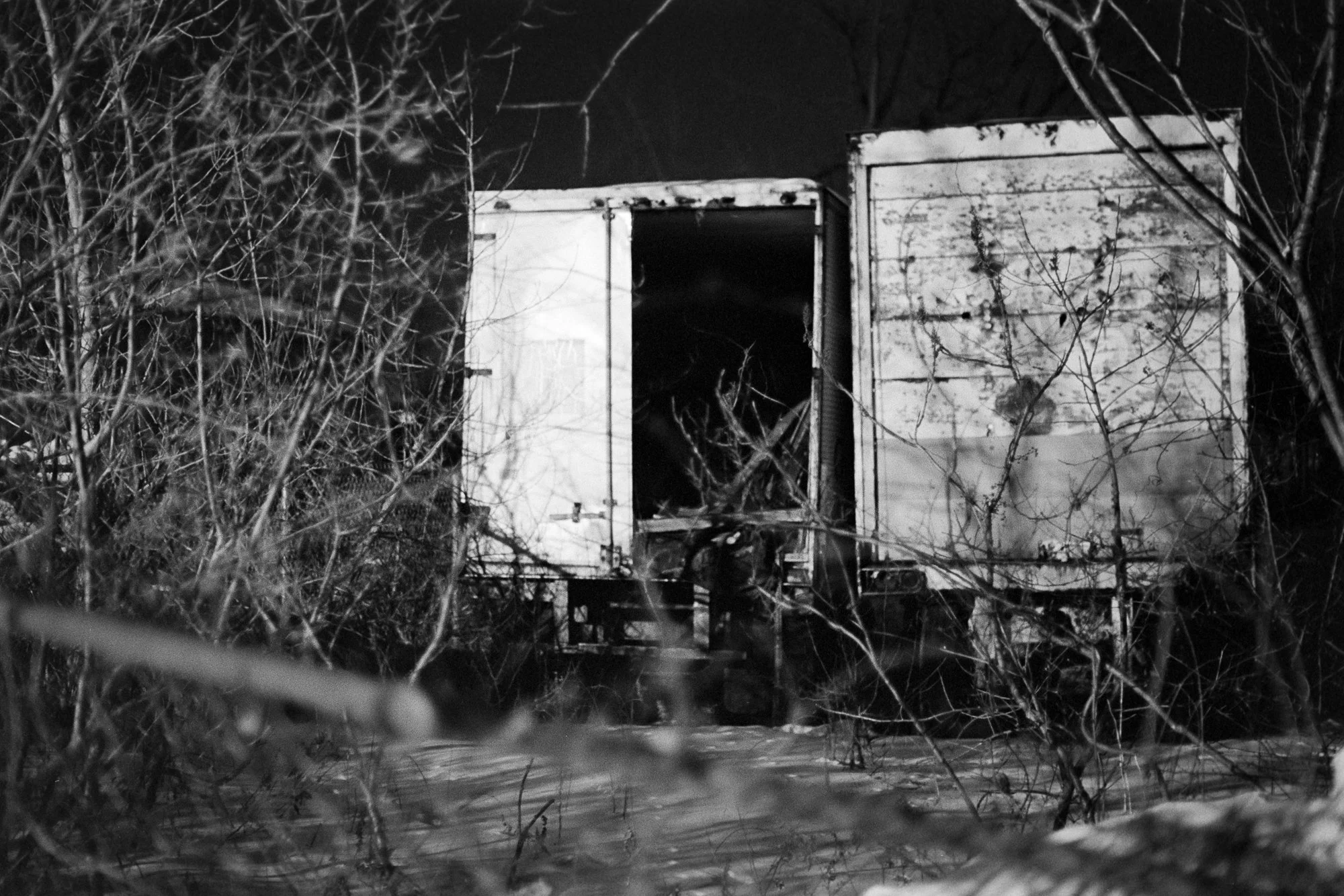 Nikon F3, Nikkor AI-S 50mm f/1.4
Kodak Tri-X 400