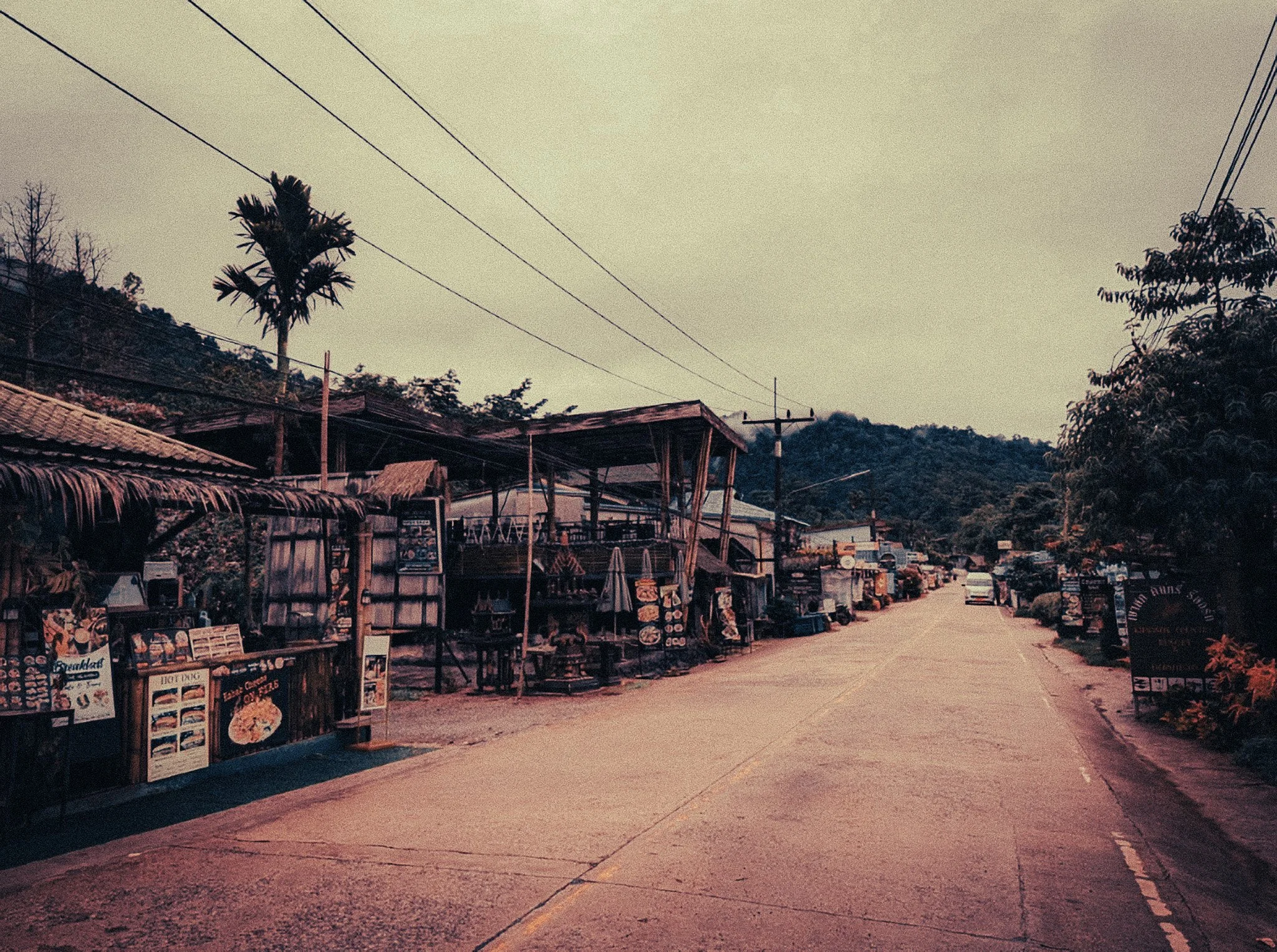 Phuket to Khao Sok: Bus or Transfer?