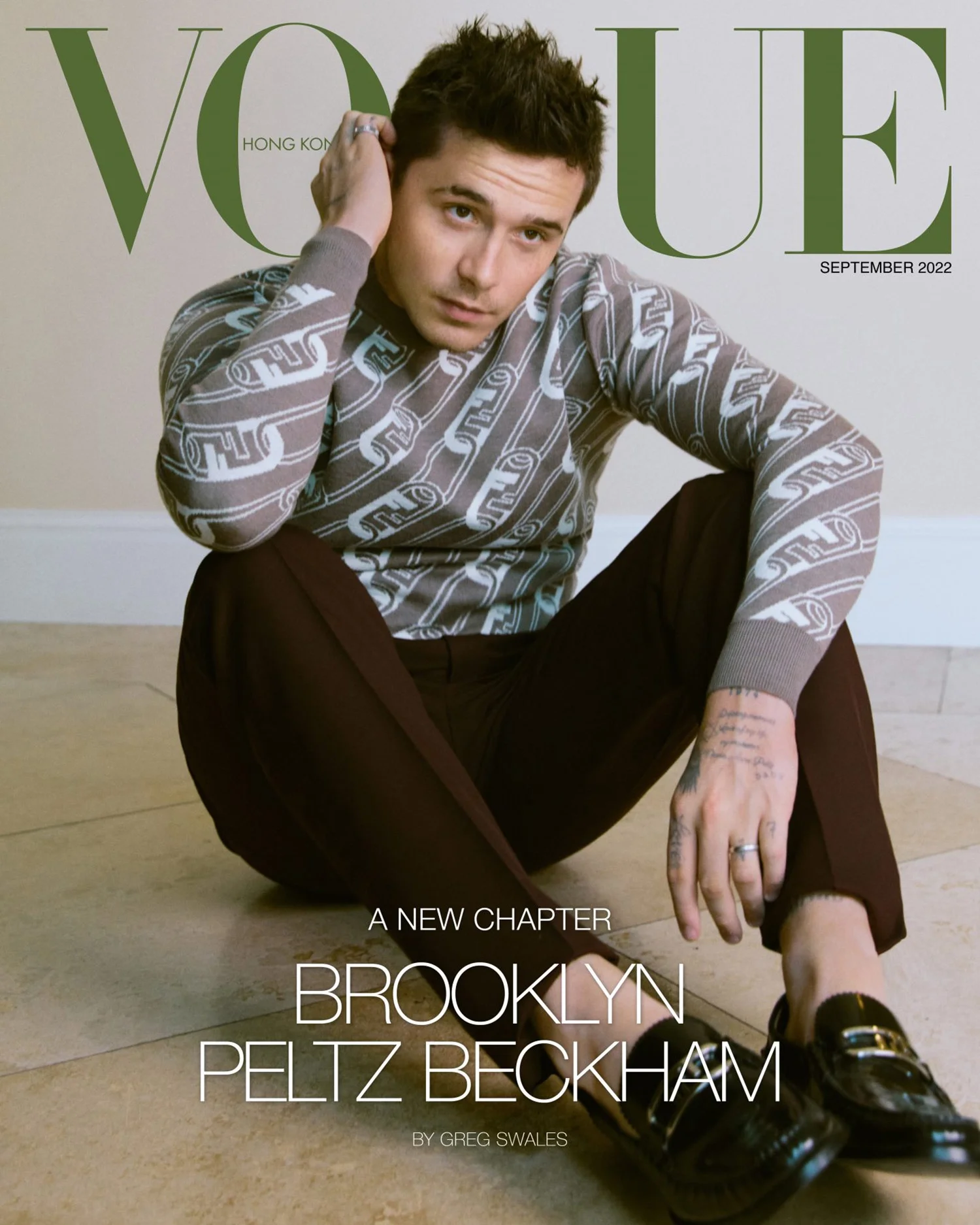 Brooklyn-Beckham-and-Nicola-Peltz-Beckham-cover-Vogue-Hong-Kong-September-2022-by-Greg-Swales-3.webp