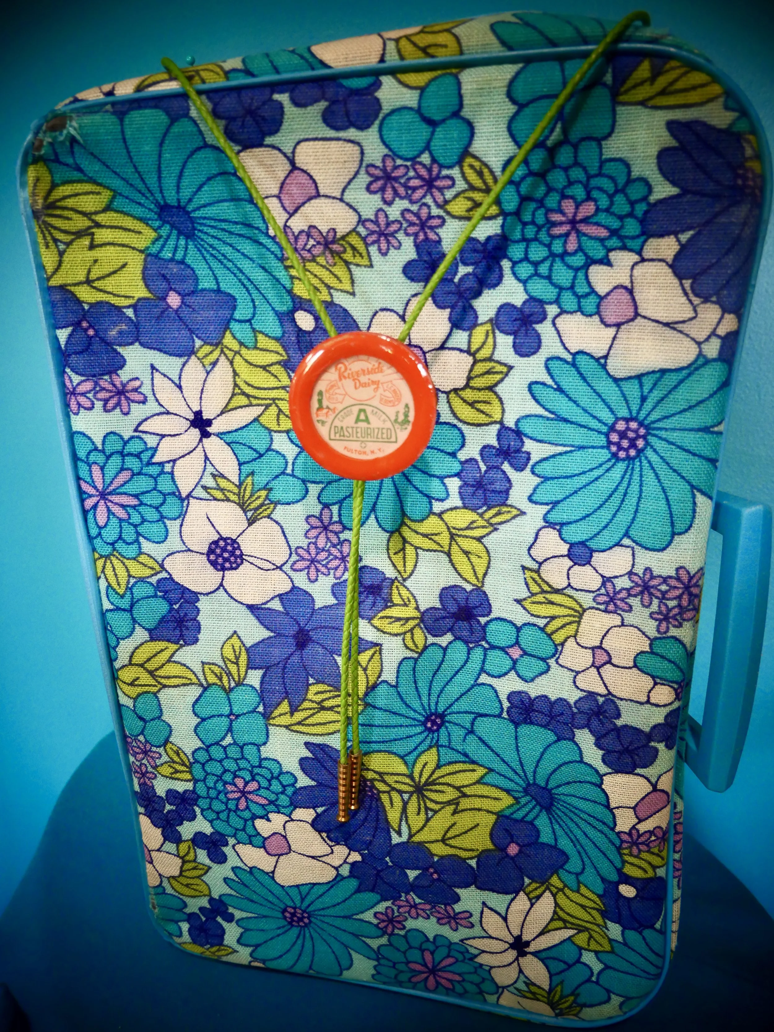 Riverside Dairy Fulton, NY Vintage Milk Cap Bolo Tie