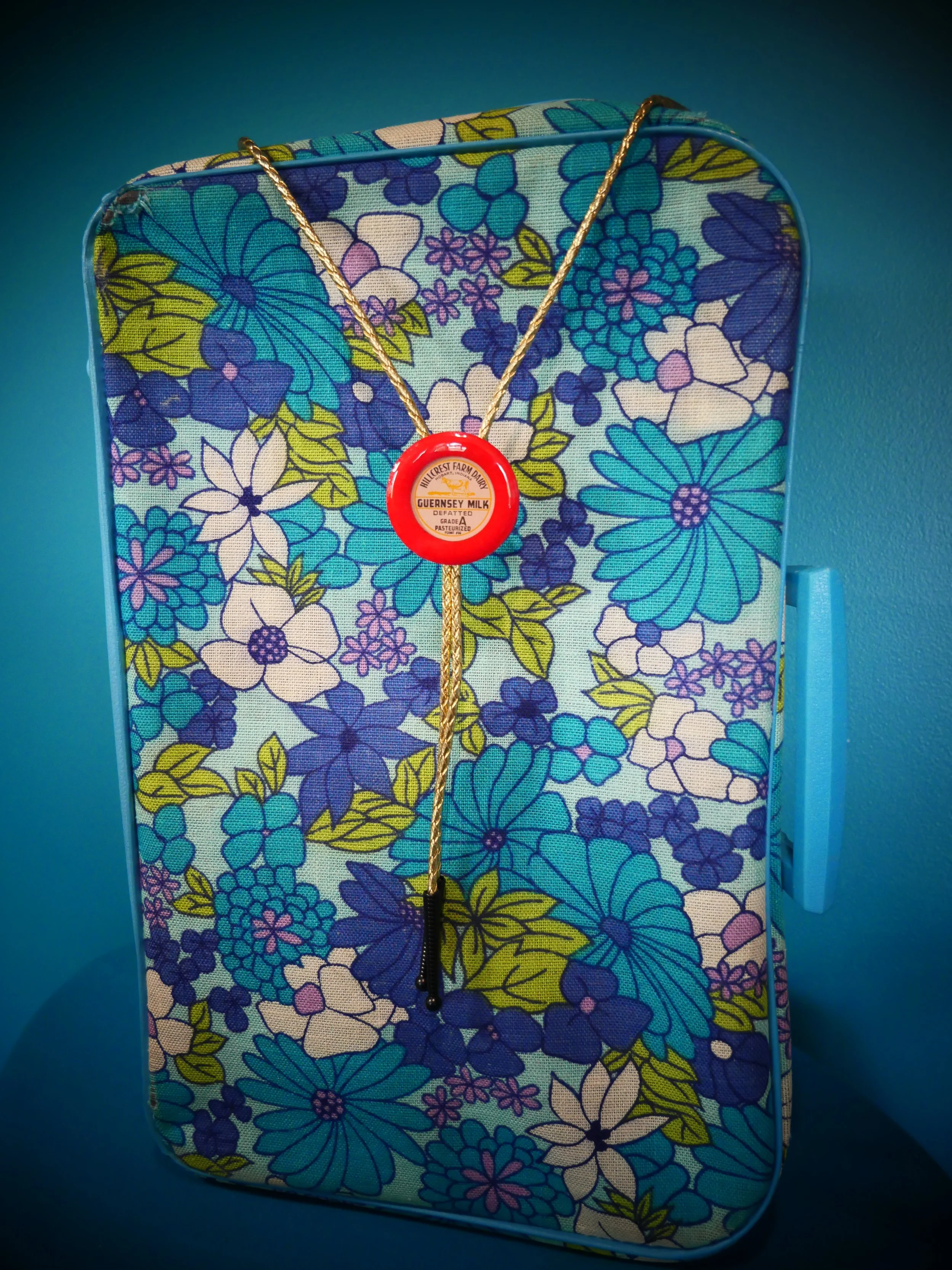 Hillcrest Farms Dairy  Hobart Indiana Vintage Milk Cap Bolo