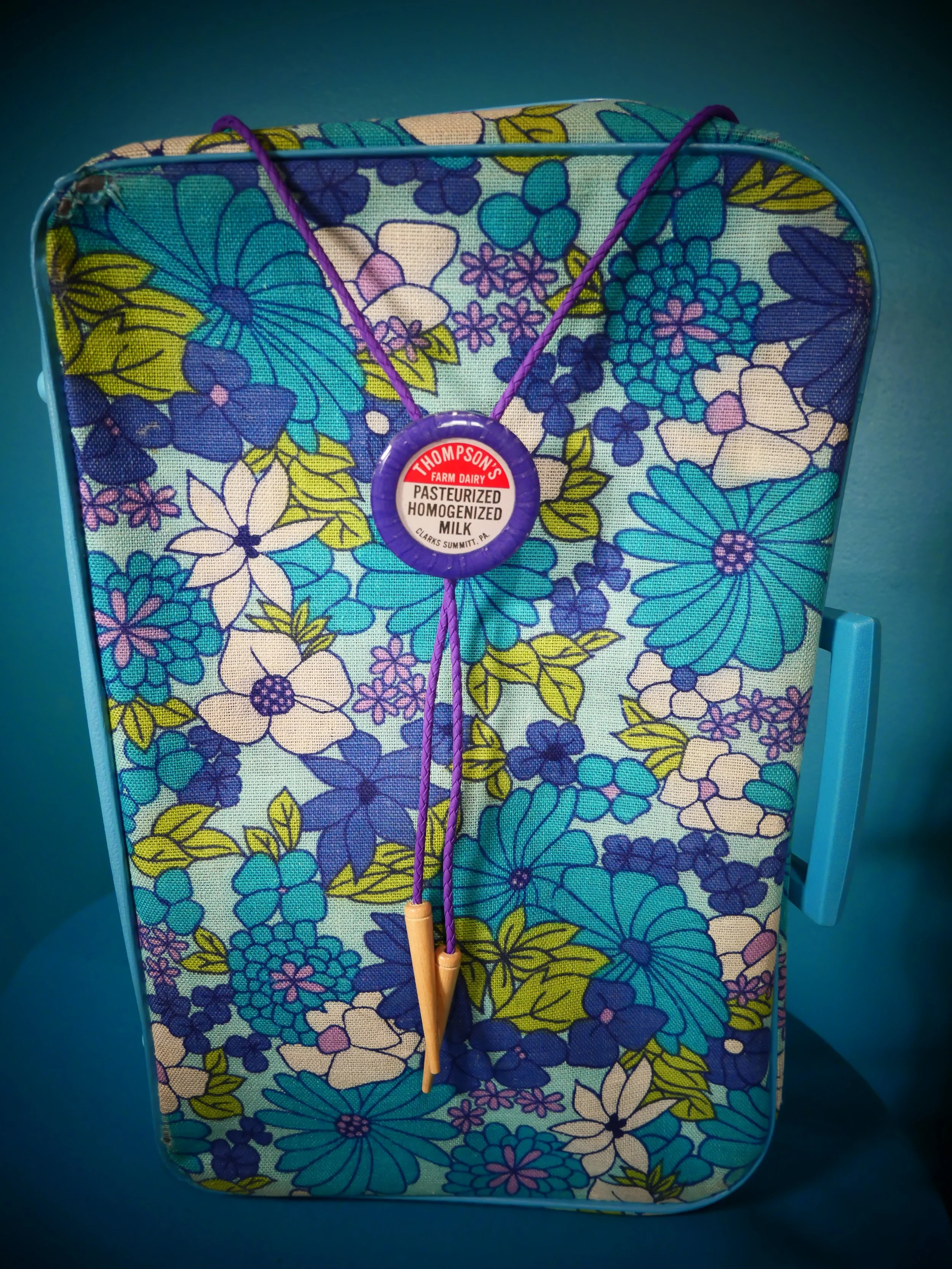 Thompson Farm Dairy Clark’s Summitt, PA Vintage Milk Cap Bolo Tie