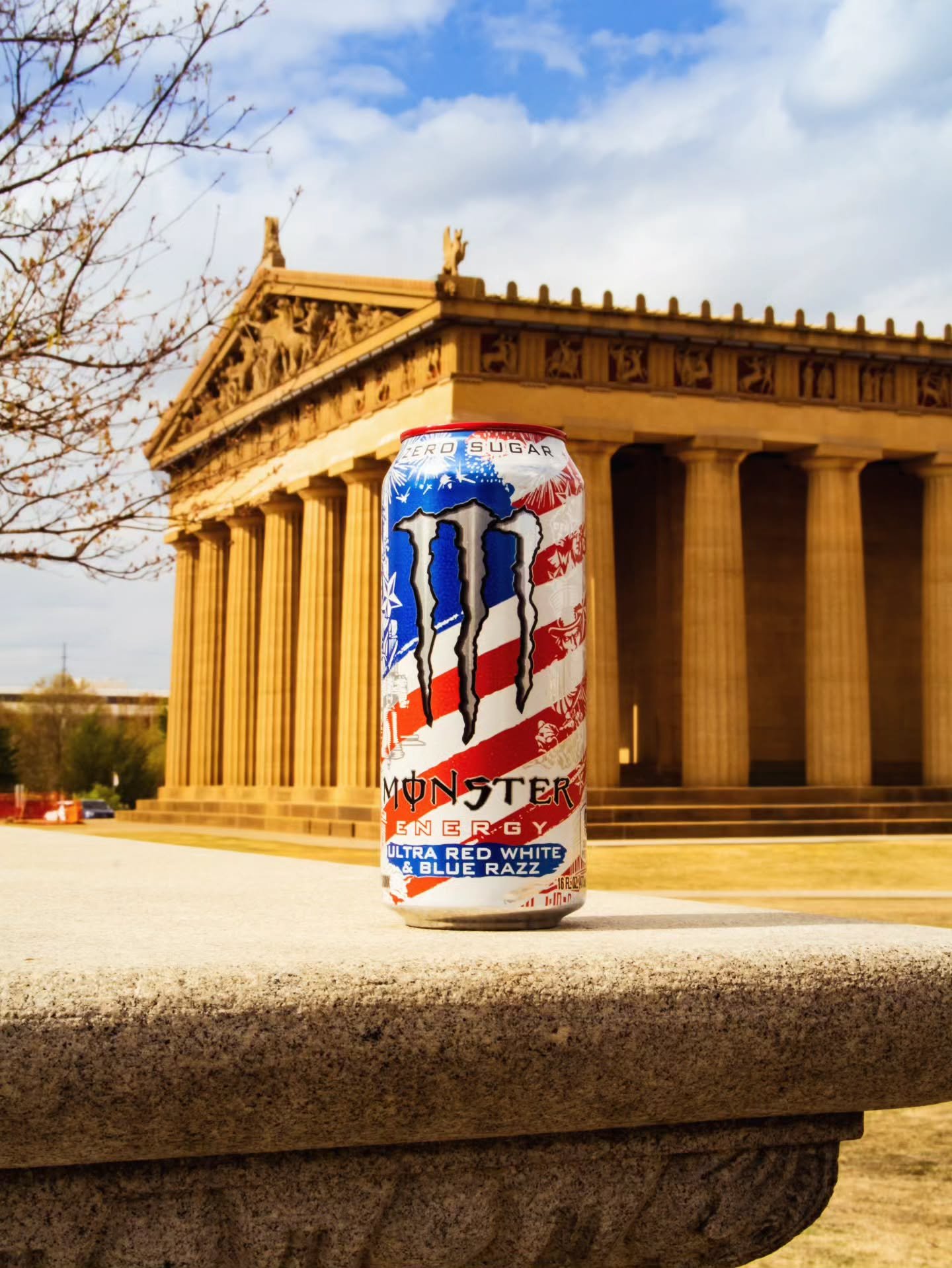 Monster Energy Ultra Red, White, &amp; Blue Razz! 🦅 With the Parthenon behind it and Ruby Falls in the 4th photo, a nice cold blue raspberry flavor. 🇺🇸

#monsterenergy #parthenon #usa #america #newflavor @monsterenergy