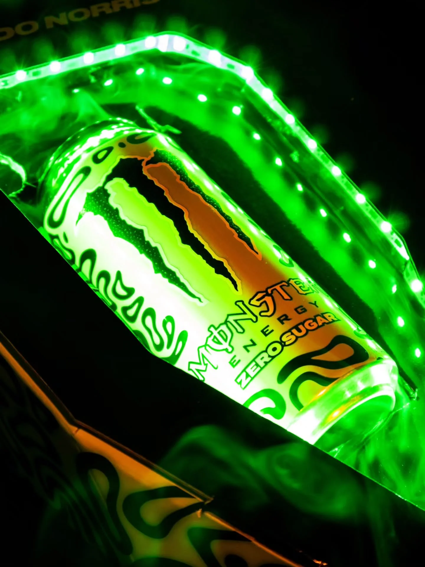 Why does no one like this flavor? 🏎

Monster Energy Lando Norris and this amazing promo box, has a melon and citrus taste. 

#monsterenergy #landonorris #f1 #newflavor #promobox @monsterenergy @lando @f1