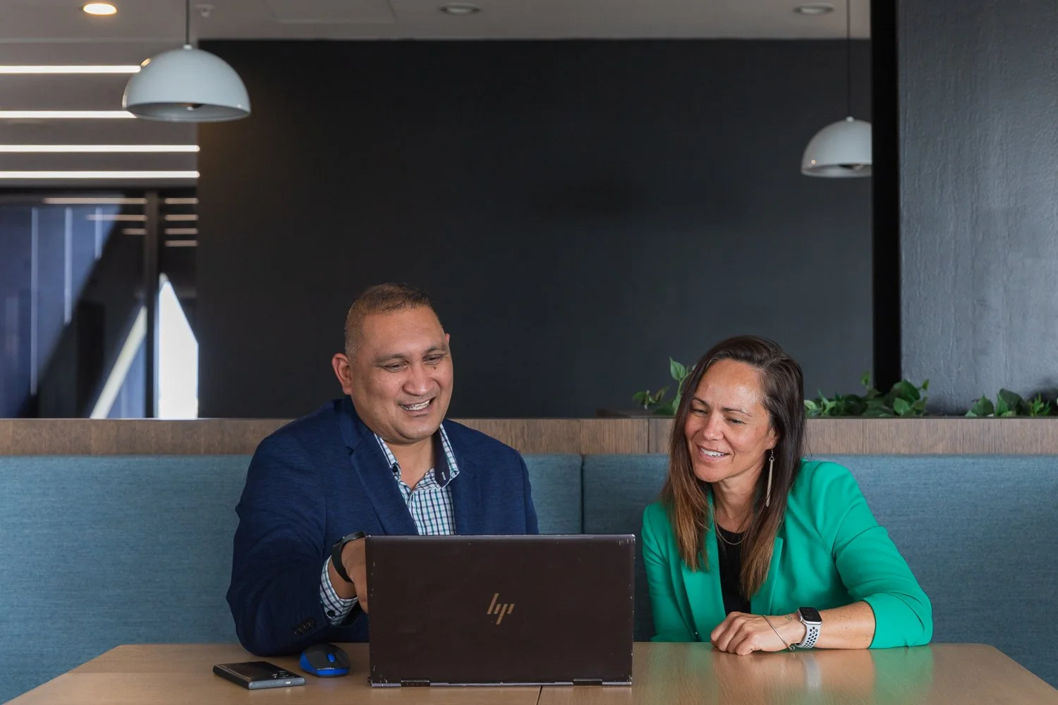 PF-brand-shoot-auckland-accountant 5.jpg