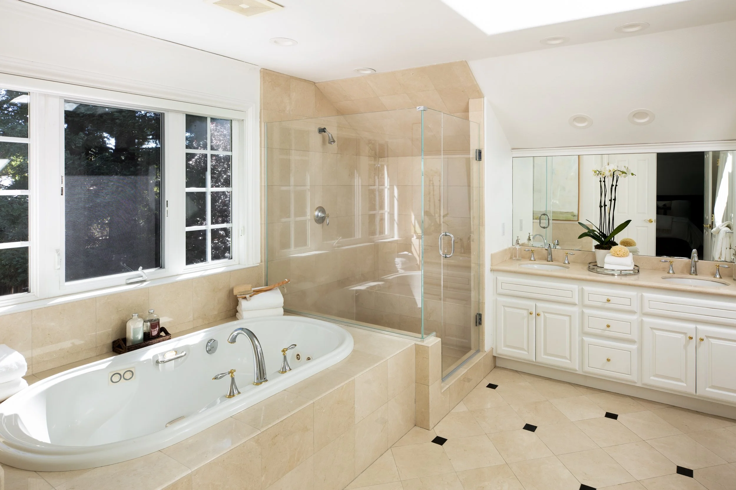 24-Russell_Matt_Anello-6752-2-MLS.jpg