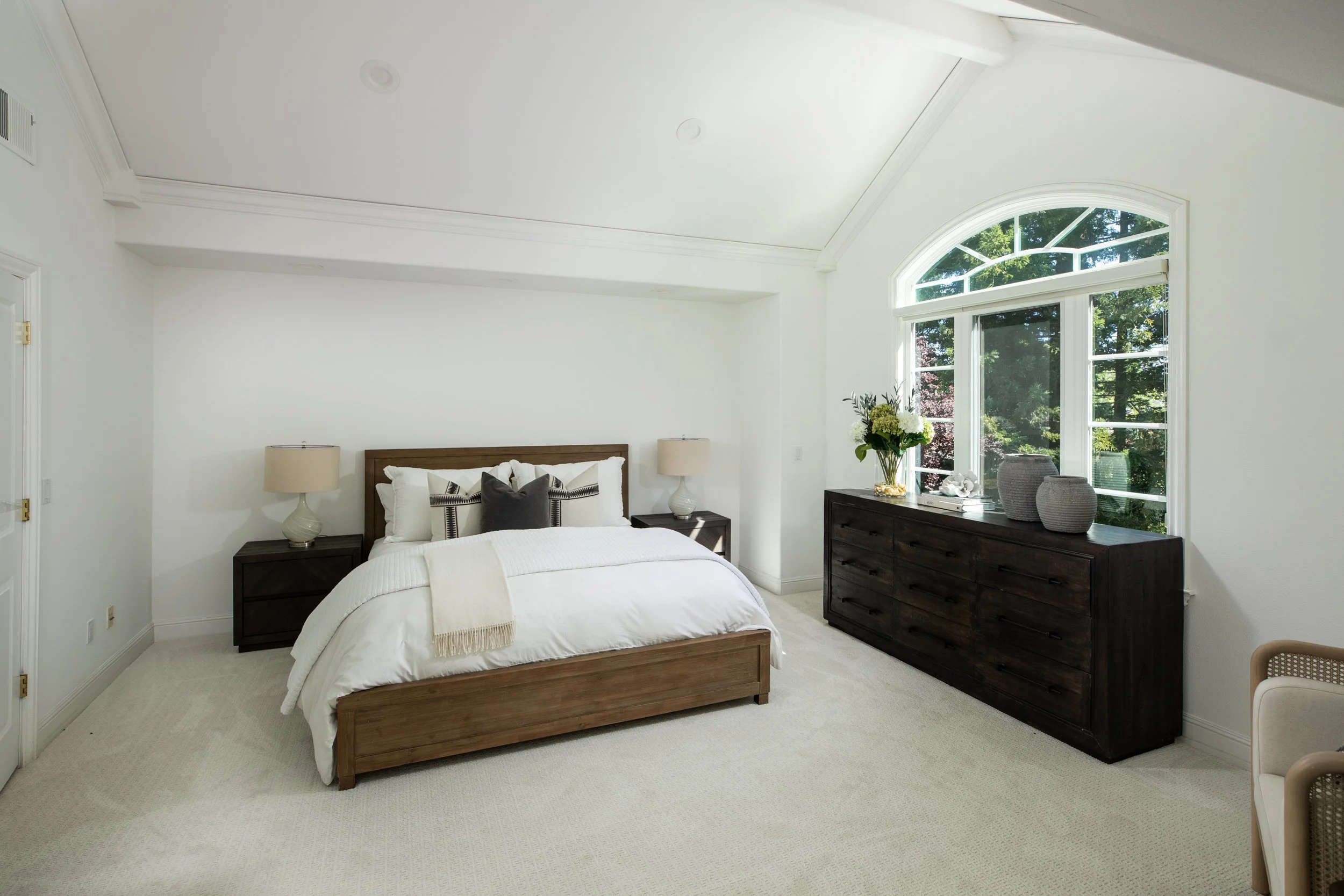 23-Russell_Matt_Anello-6762-MLS.jpg