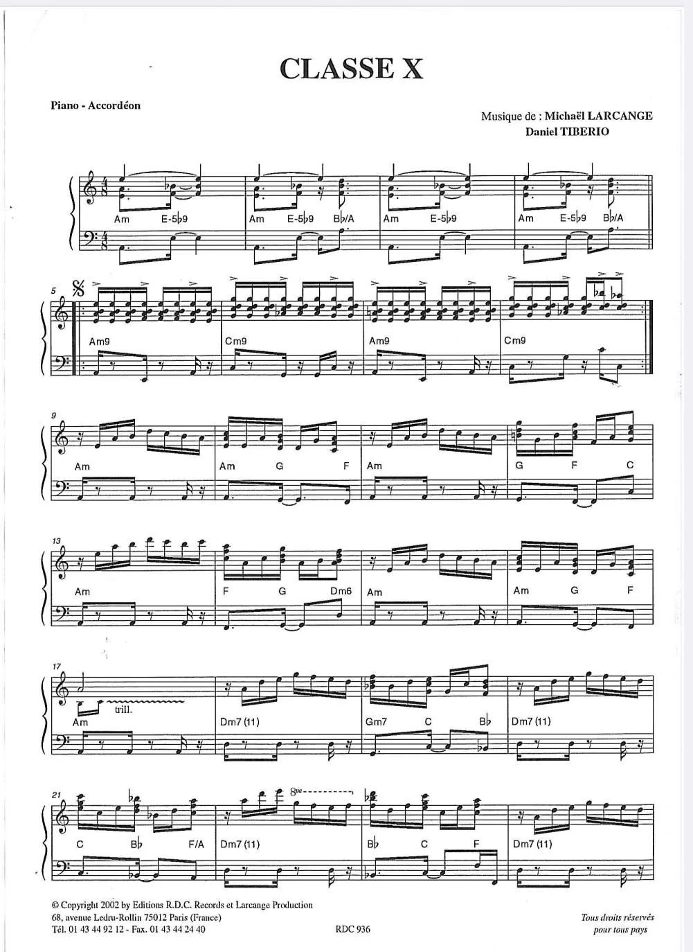 Partition musicale pour piano et accordéon, intitulée 'Classe X', avec des notes musicales, des accords et une indication de musique composée par Michaël LARCANGE et Daniel TIBERIO.