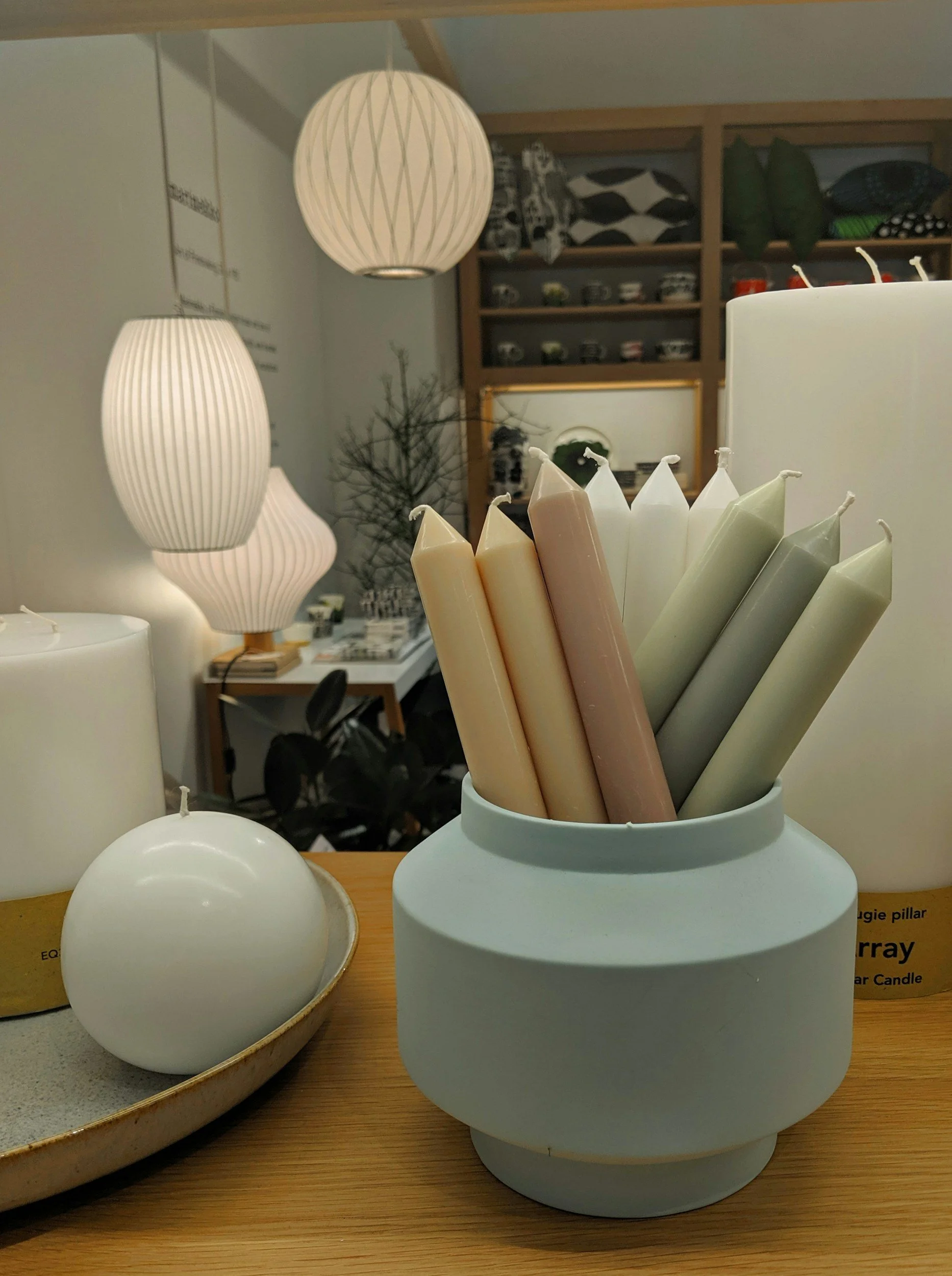 Warum Kerzen keine einfache Dekoration sind, sondern Stimmung – Atmosphäre und Lichtdesign bei Prior Moments.