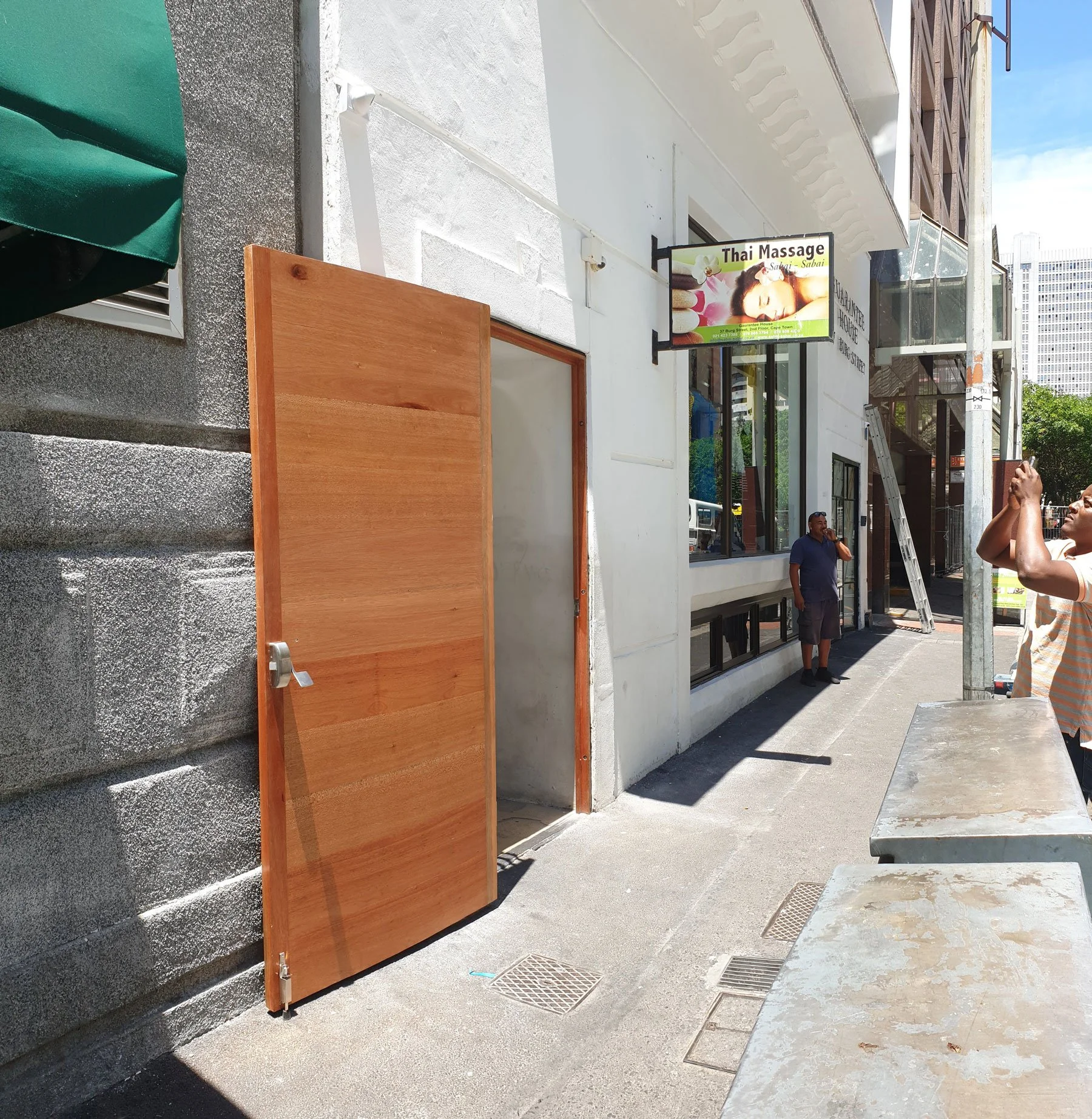 Black steel framed glass door and solid timber fire door gives this beautiful heritage building,

in the heart of Cape Town, a fresh facade.