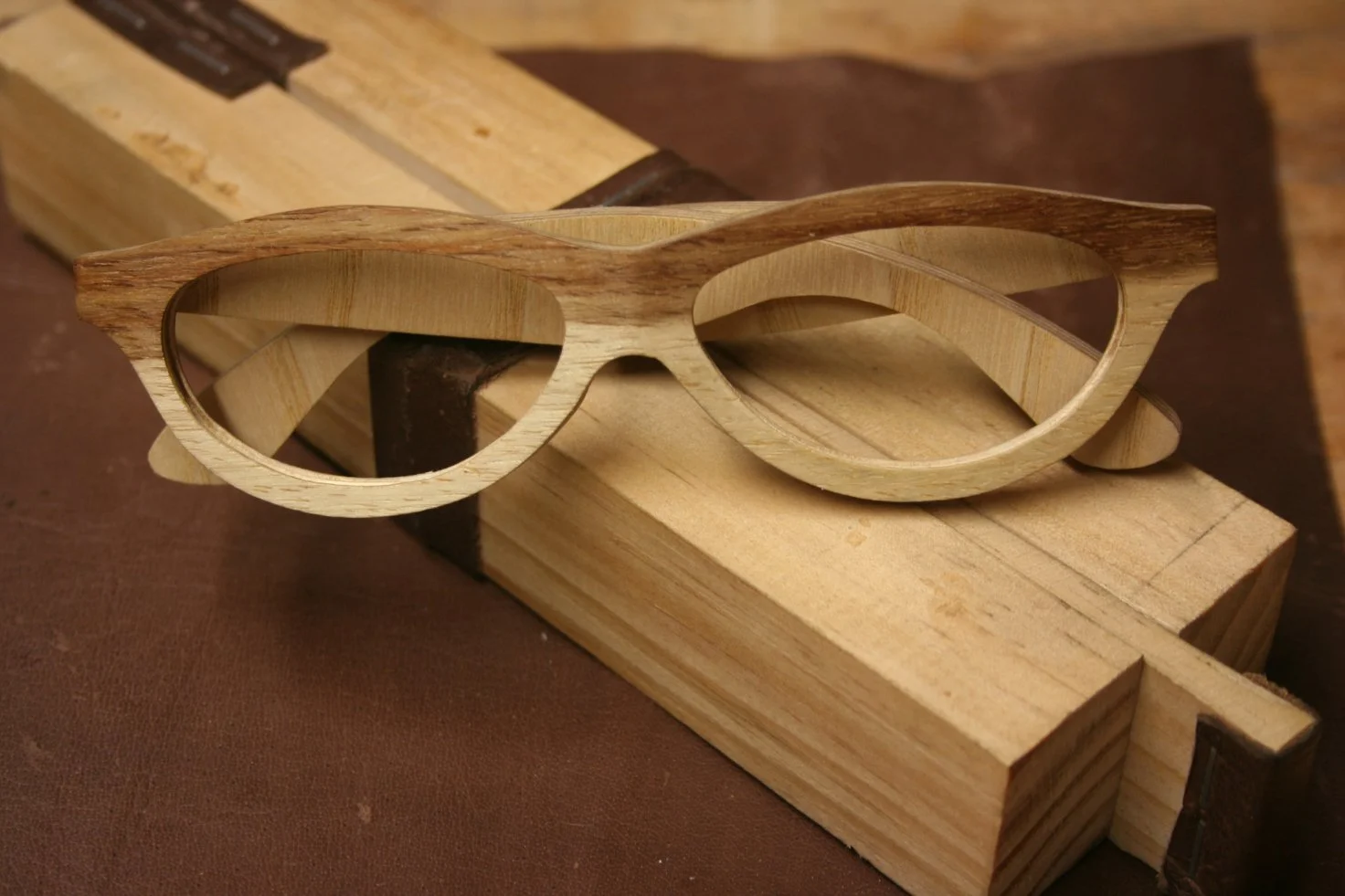 May 2010 - The first few creations emerge
Laminated veneer sheets become frames for your face.
