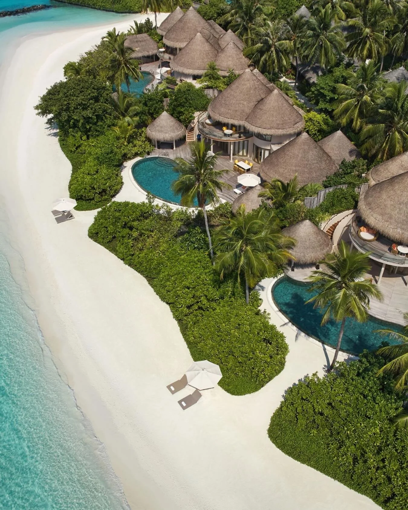 The best journeys change your pace.

Barefoot luxury in its purest form. The Maldives, where privacy, stillness and natural beauty exist in perfect balance.

#TravellerOne