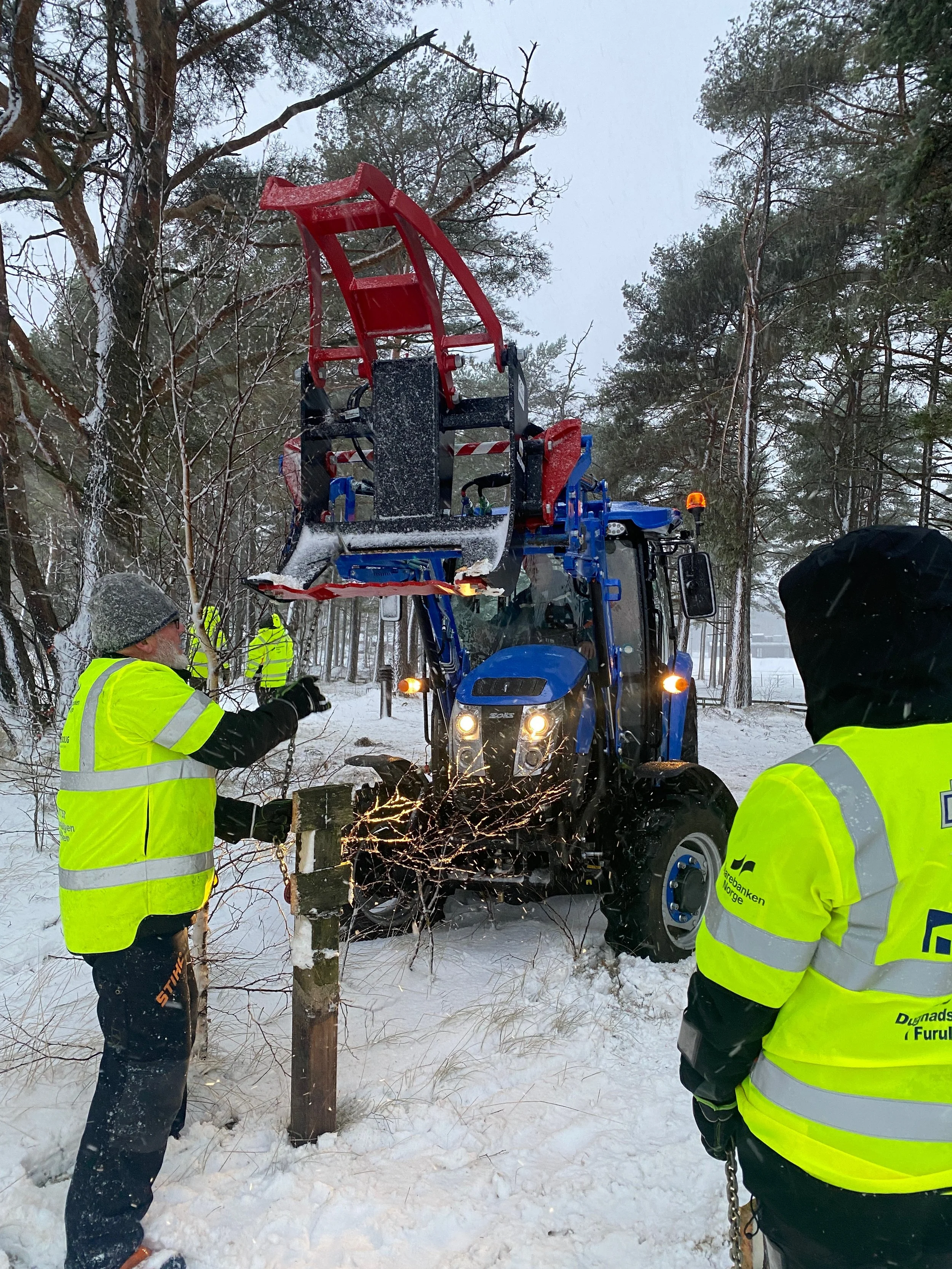 Ifra aksjon langs Sjøsandpromenaden