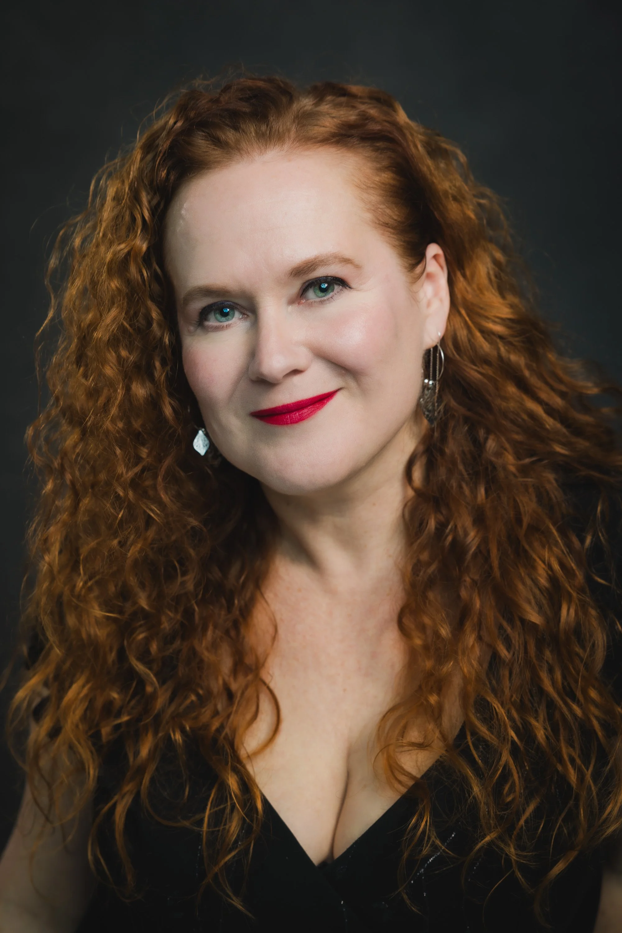 _0256-Portrait Headshot-studio melborune.jpg
