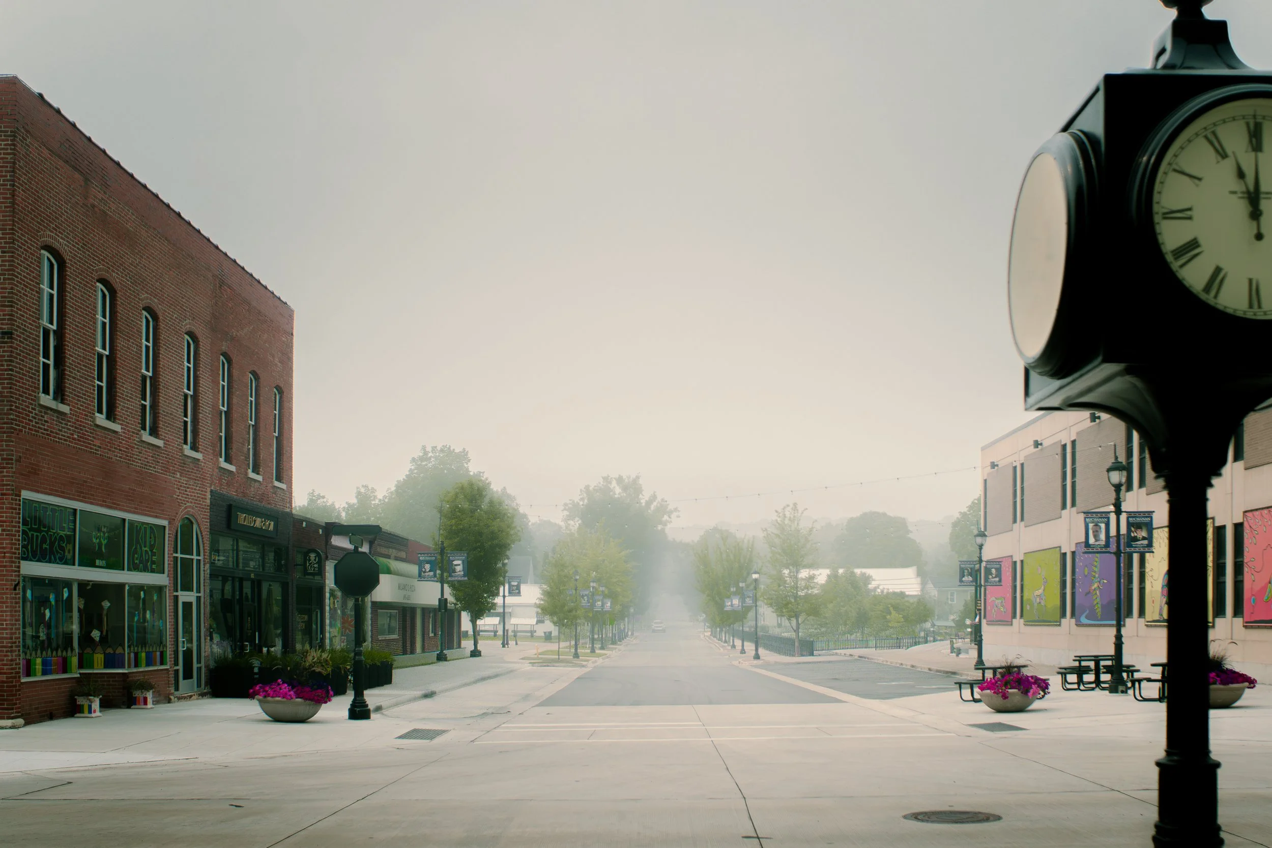 buchanan_days ave_smoke ave.jpg