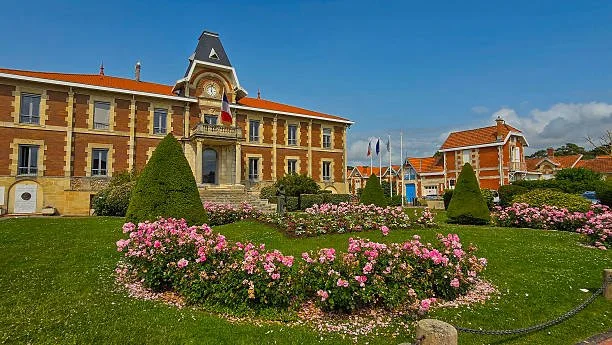 mairie de soulac.jpg