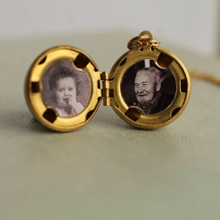 SPHERE_LOCKET_WITH_TINY_LEAF_5_-2_720x.webp