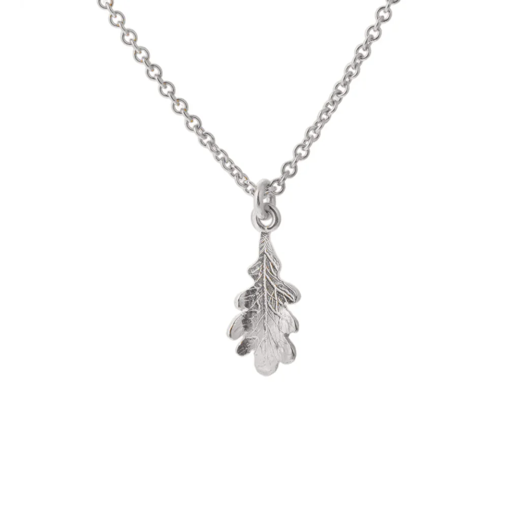 Claire Troughton Small Oak Leaf Necklace Silver