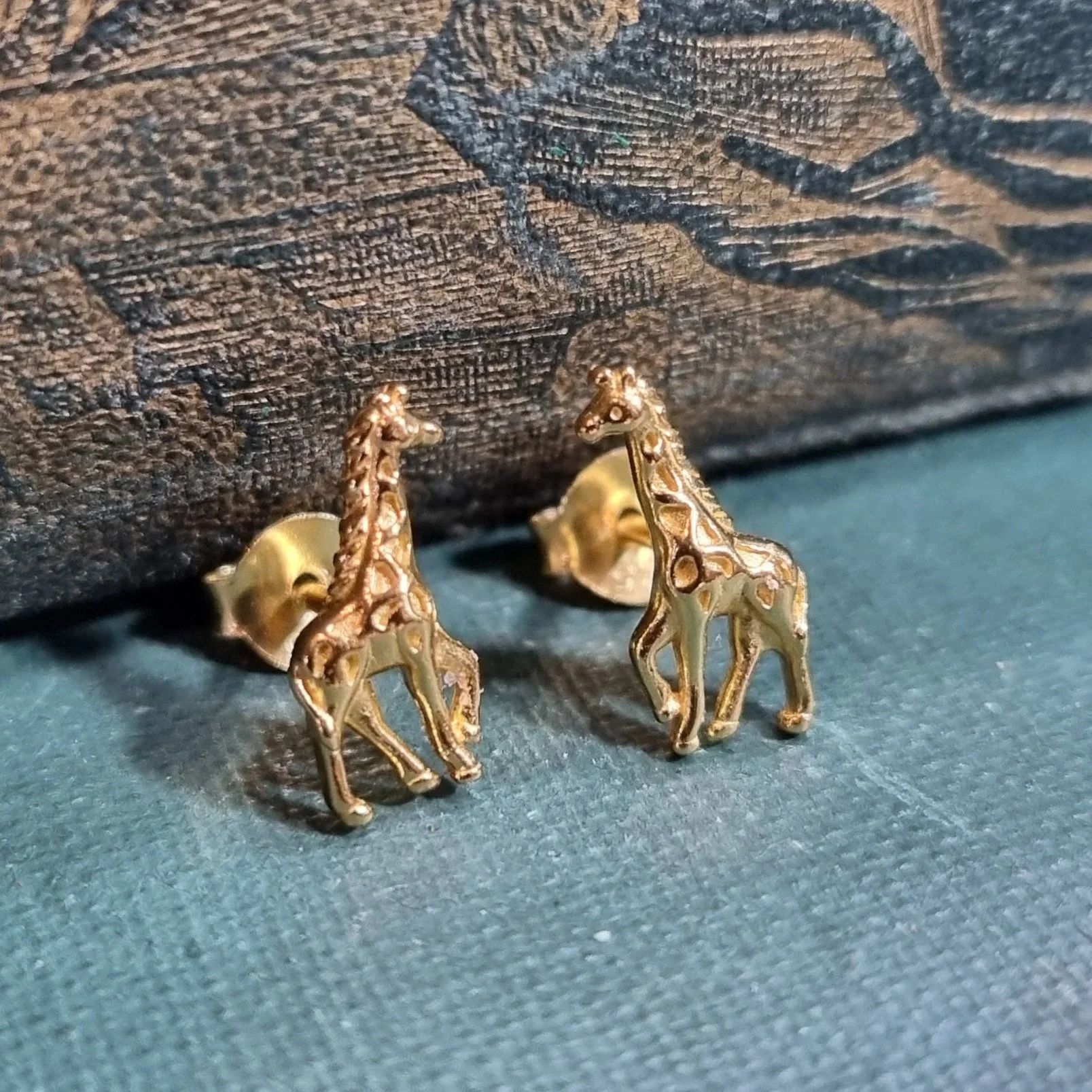Giraffe Stud Earrings Gold