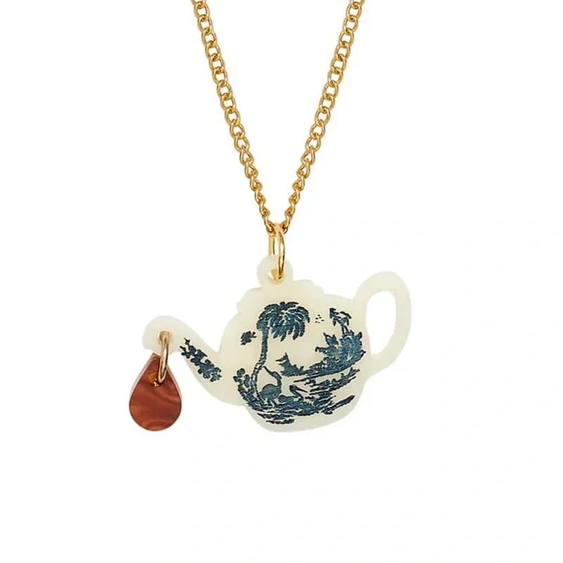 vintage-teapot-pendant-gold-chain_bd5c4071-eec8-47bc-b55d-b769a79e7ffa.webp
