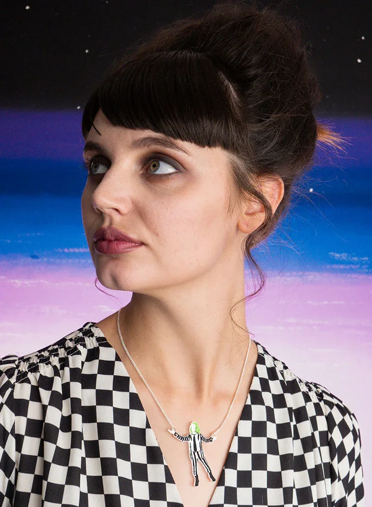 Beetlejuice_Suit_Necklace_3_163f0786-bf91-4632-821b-2d8d046f3730.webp