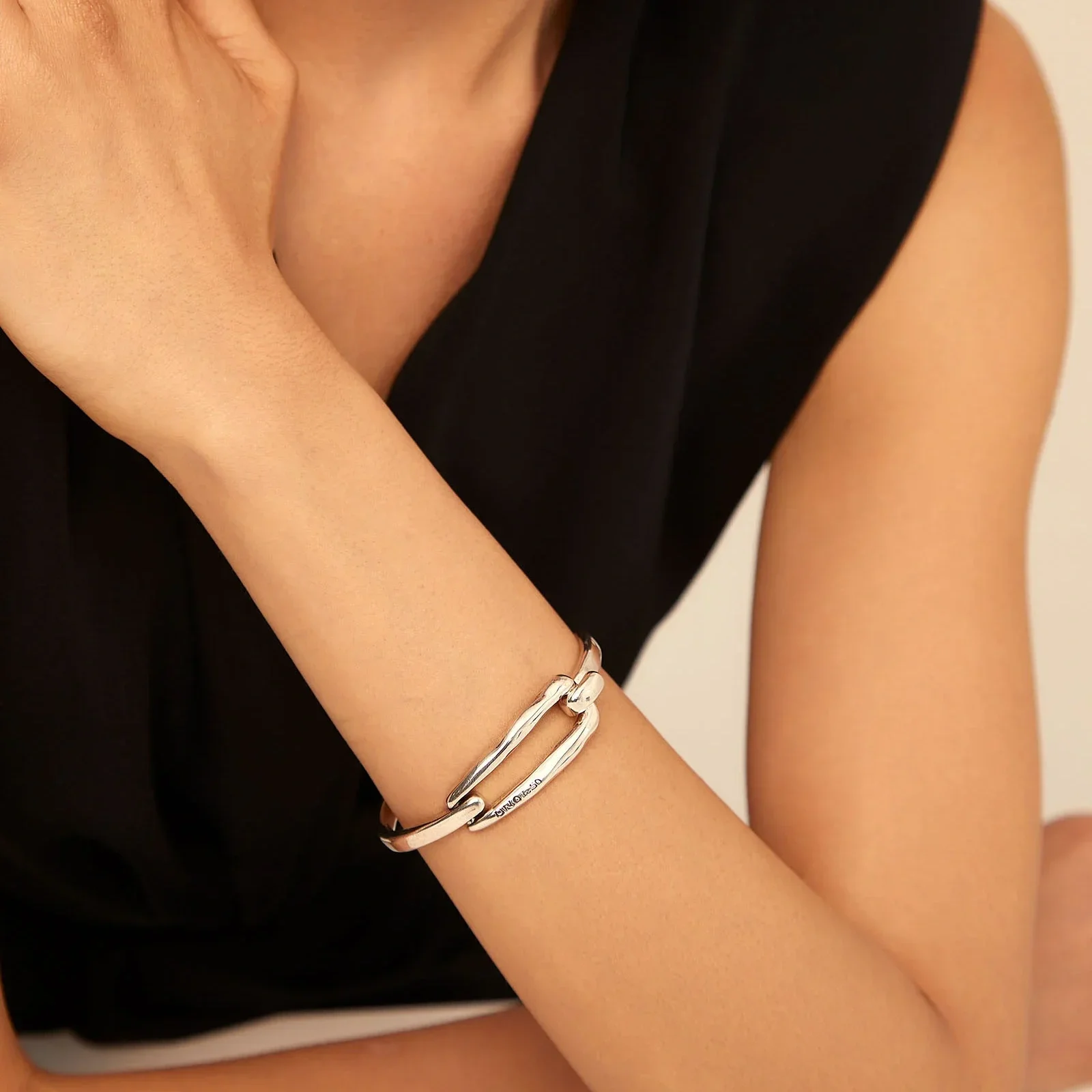 UNOde50 Tied Bangle Bracelet With Buckle